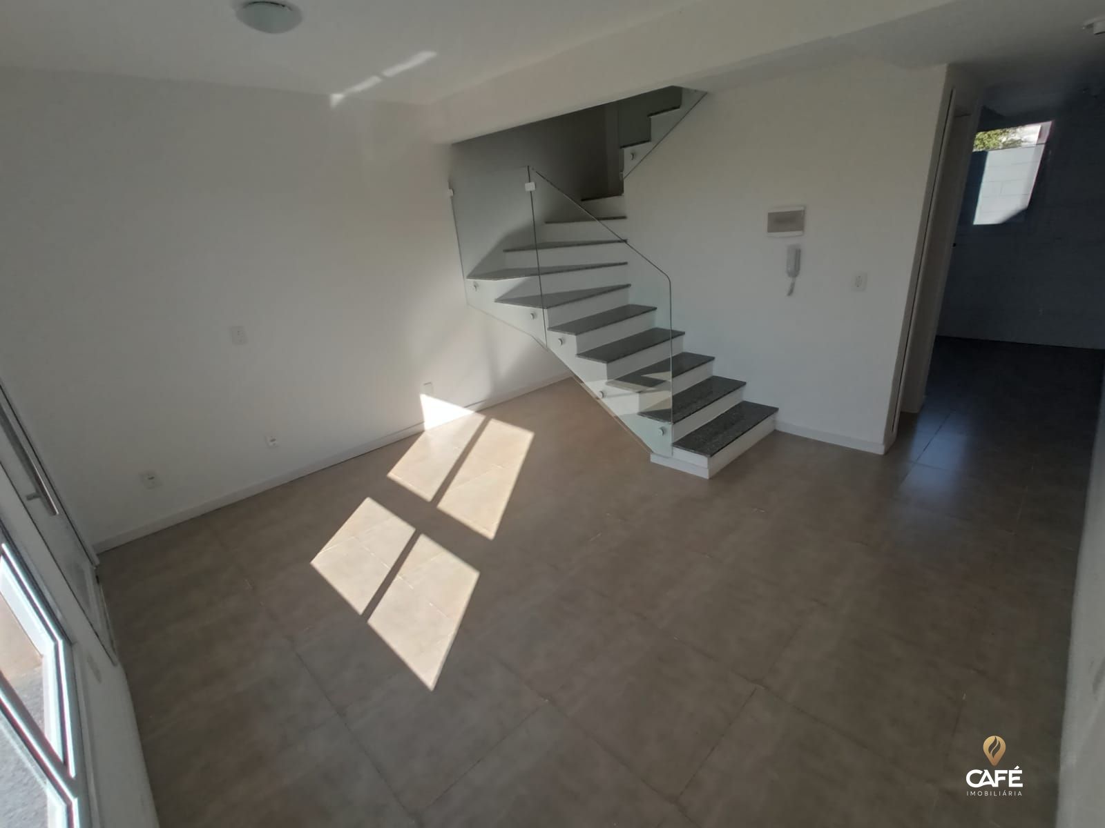 Casa à venda com 2 quartos, 72m² - Foto 7