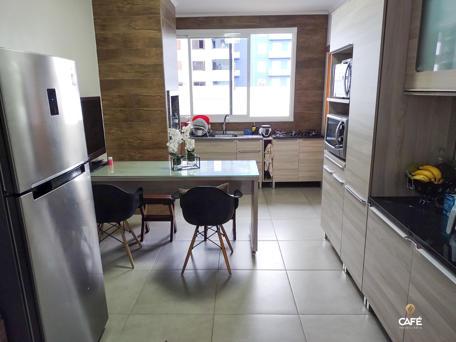 Apartamento à venda com 3 quartos, 140m² - Foto 3