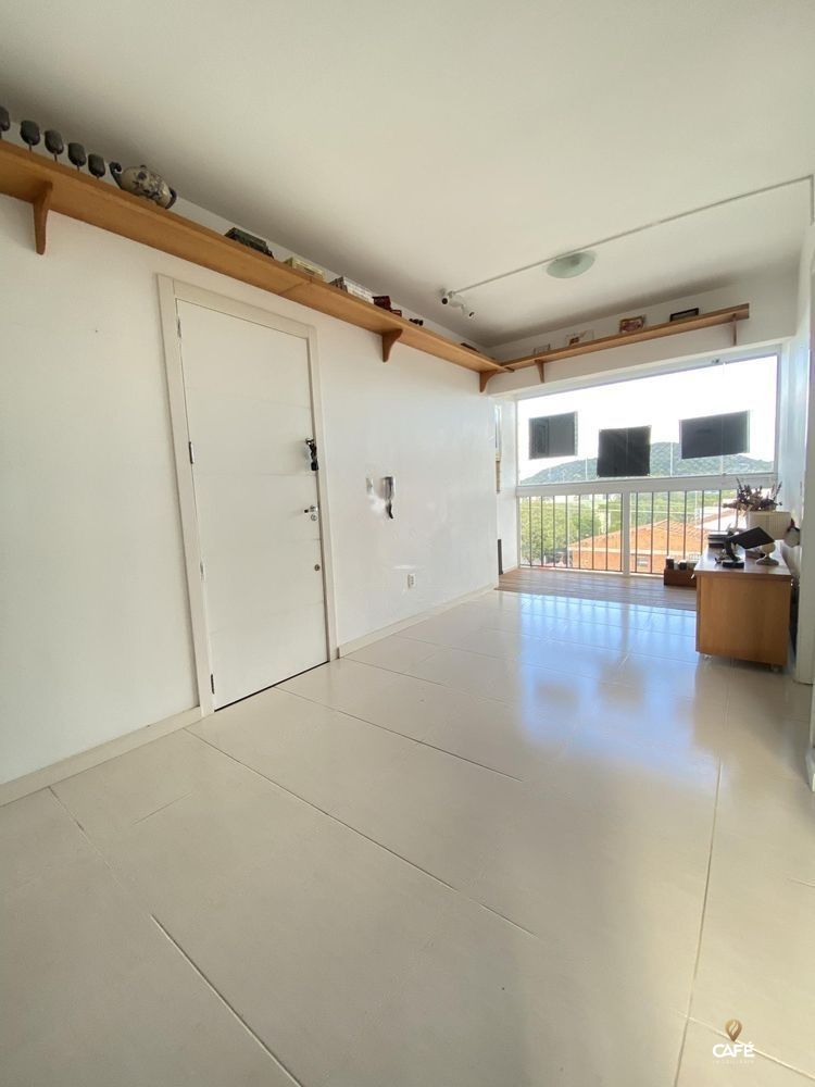 Apartamento à venda com 2 quartos, 68m² - Foto 5