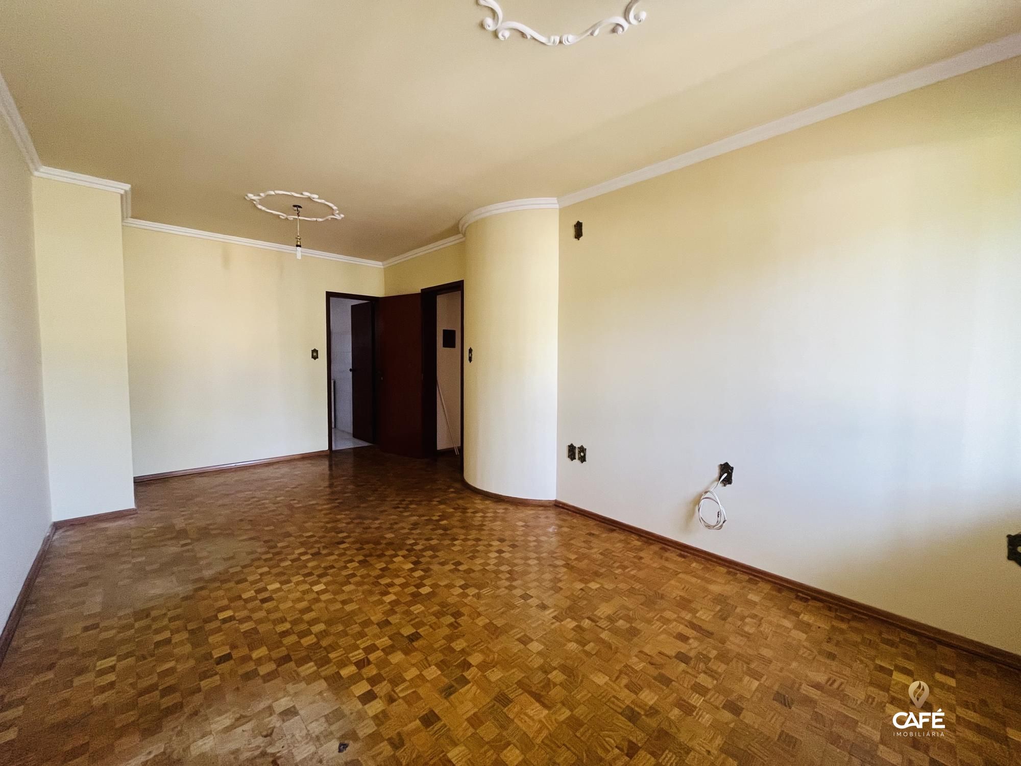 Casa à venda com 4 quartos, 280m² - Foto 8