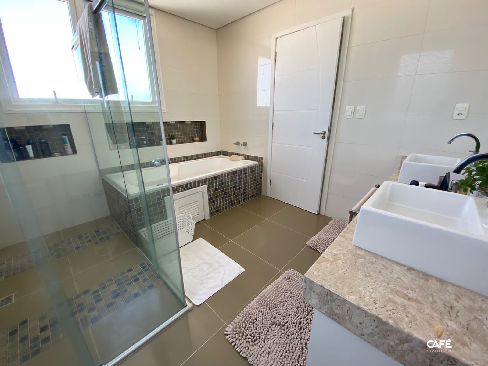 Casa, 4 quartos, 609 m² - Foto 22