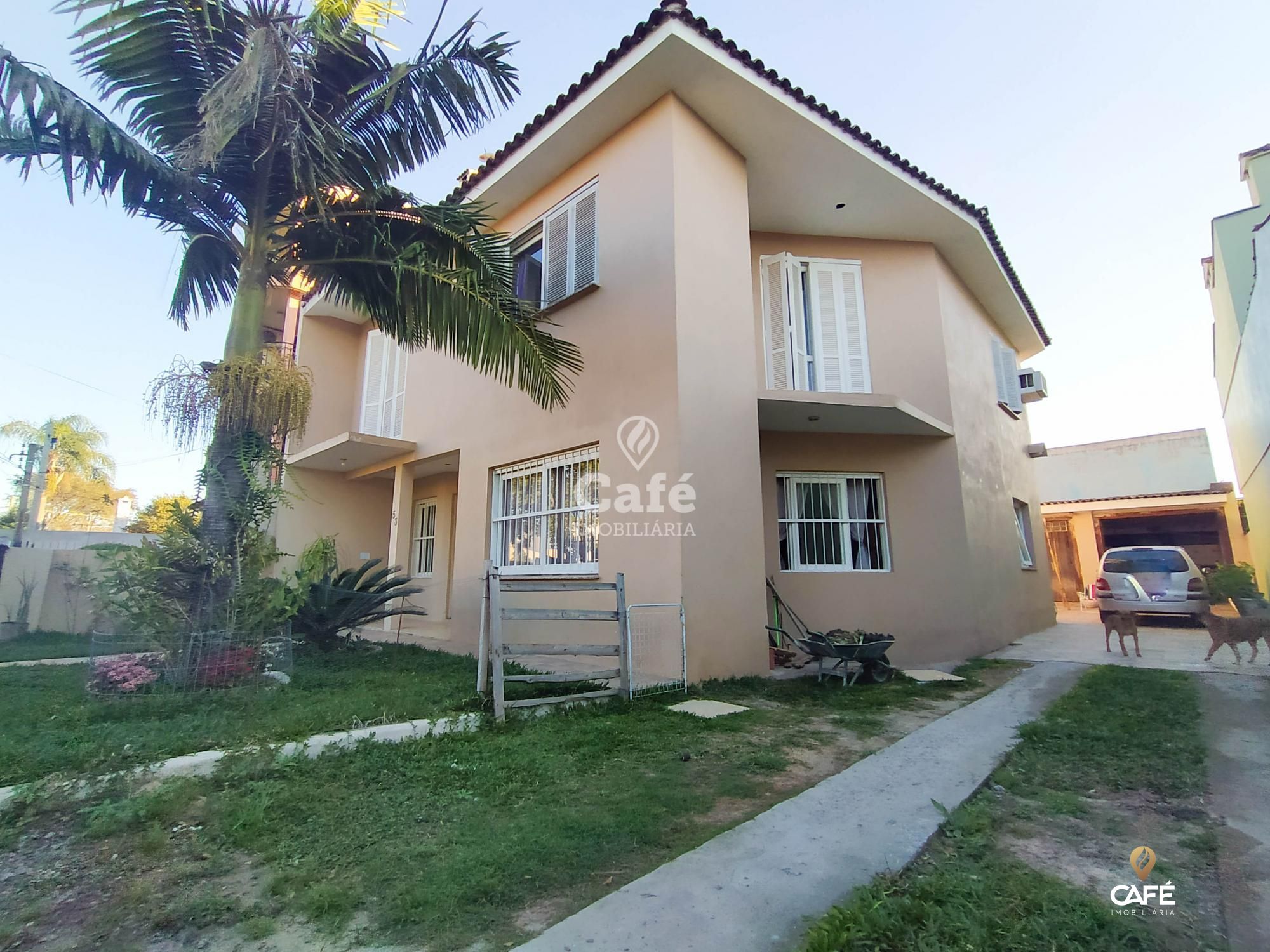 Casa, 4 quartos, 323 m² - Foto 1