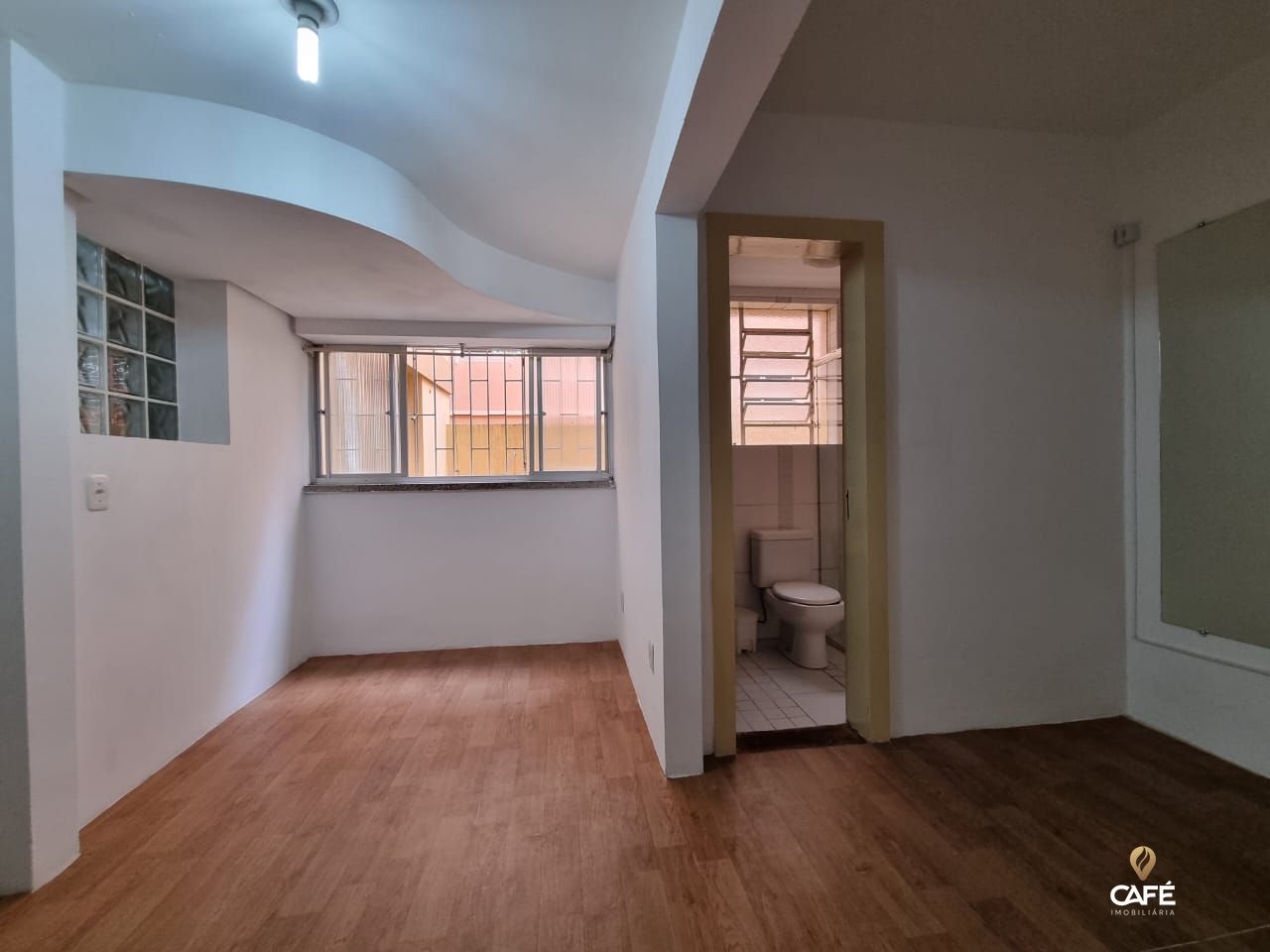 Apartamento à venda com 3 quartos, 111m² - Foto 4