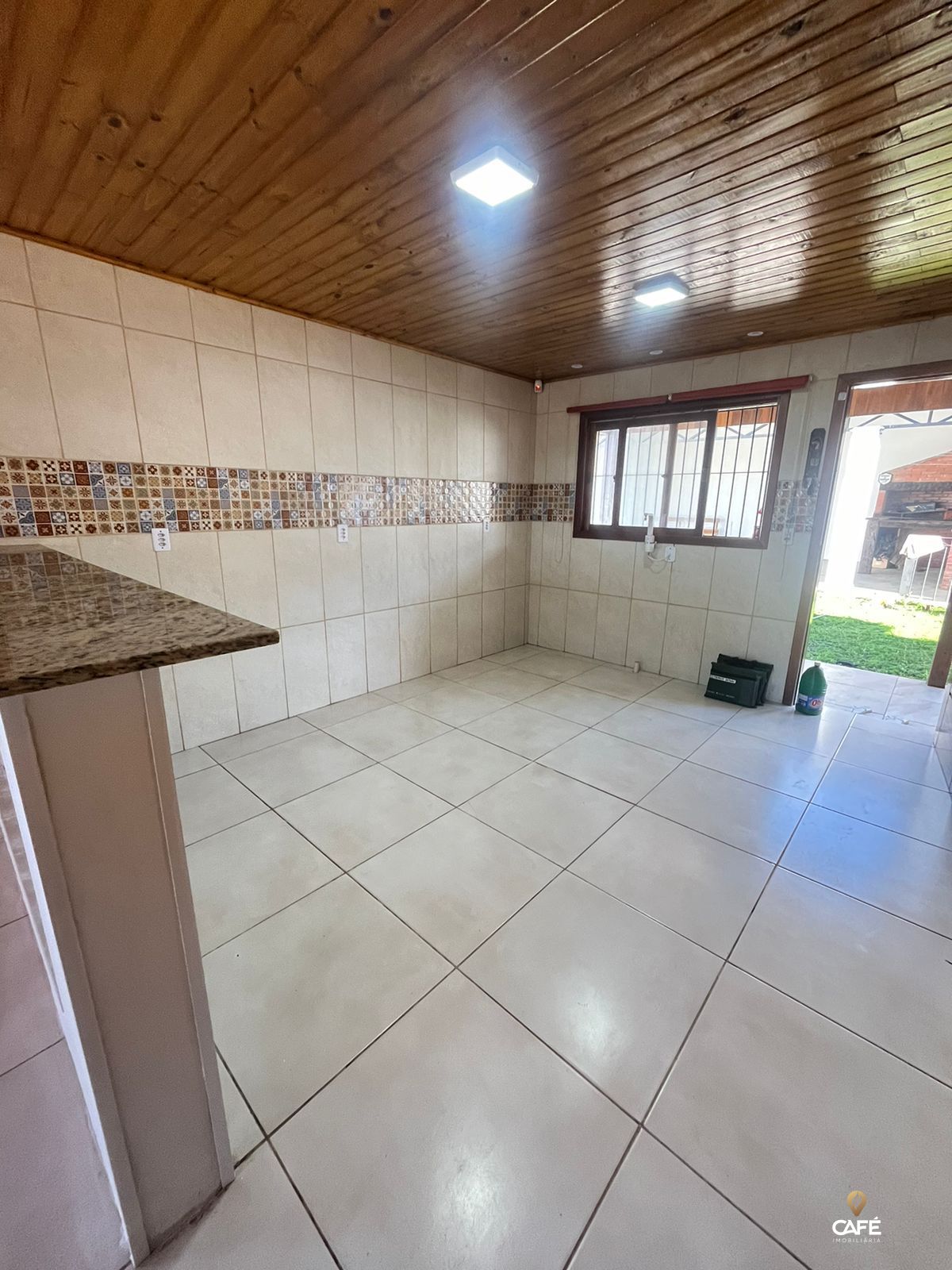 Casa para alugar com 2 quartos, 80m² - Foto 6