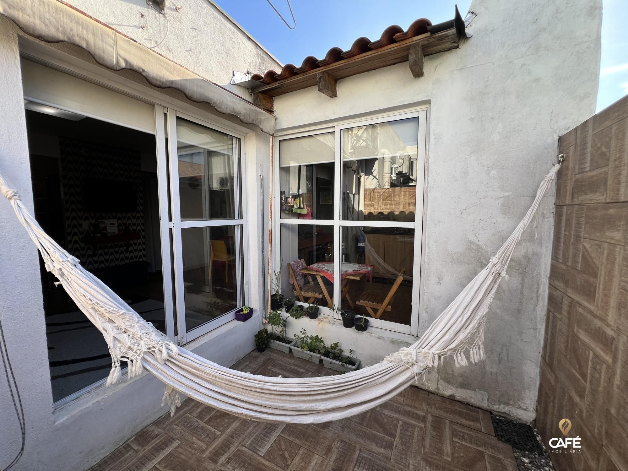 Casa à venda com 3 quartos, 90m² - Foto 16