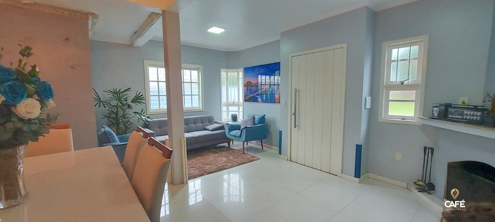 Casa à venda com 3 quartos, 180m² - Foto 2