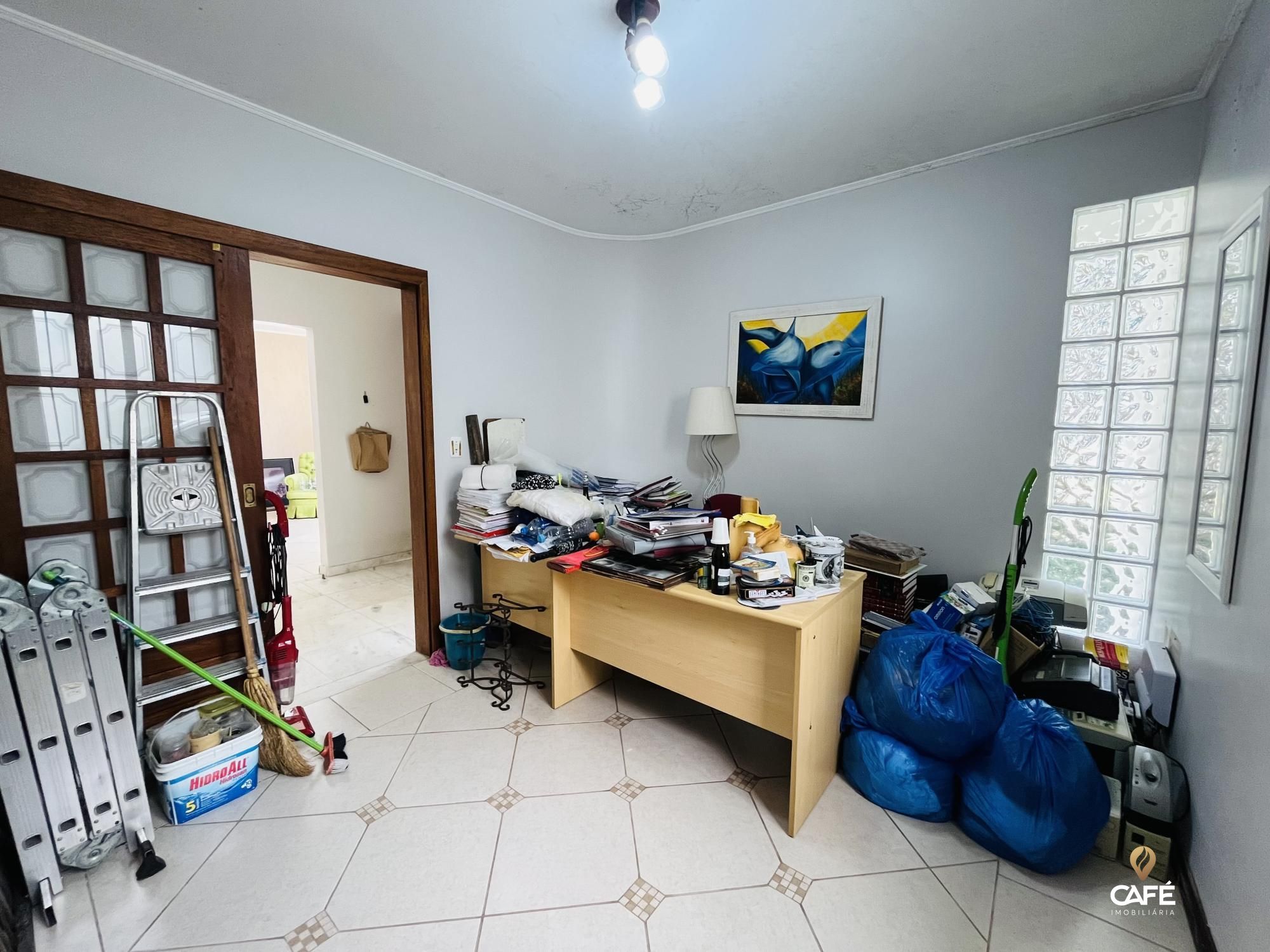 Casa à venda com 6 quartos, 280m² - Foto 7