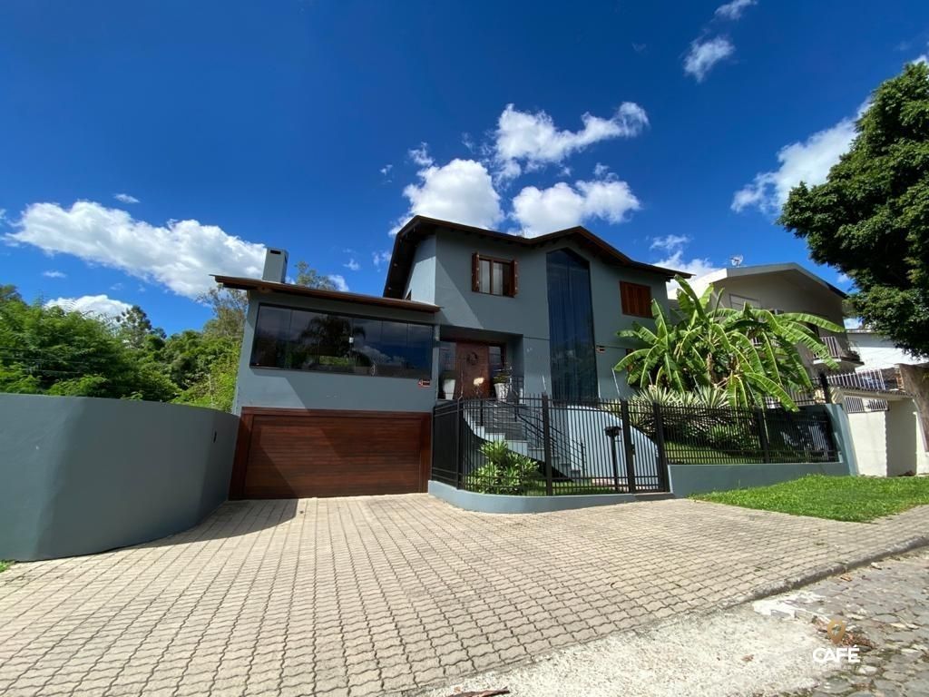 Casa, 4 quartos, 223 m² - Foto 1