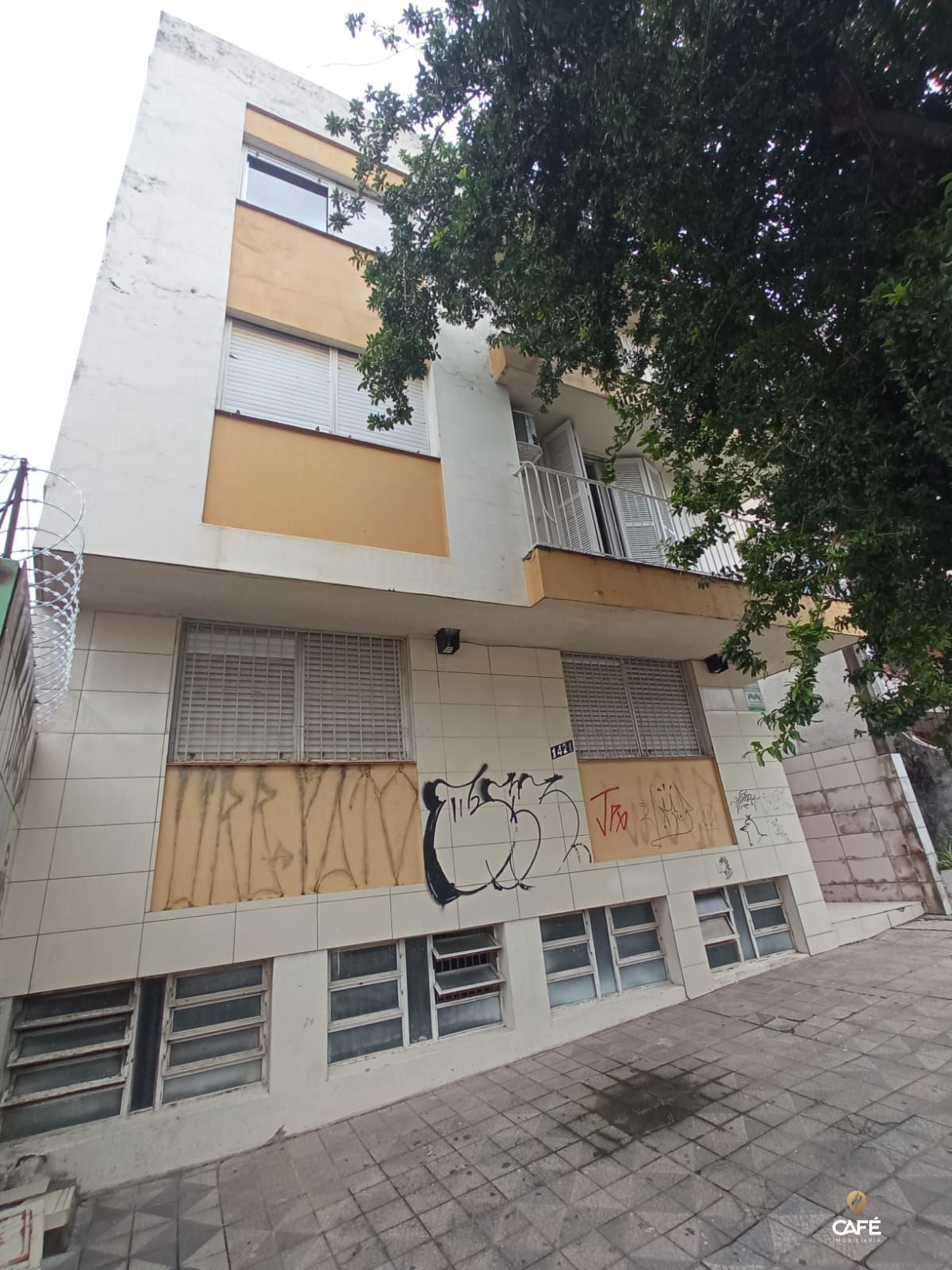 Apartamento à venda com 2 quartos, 78m² - Foto 2