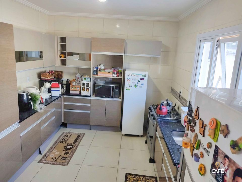 Casa à venda com 3 quartos, 150m² - Foto 9