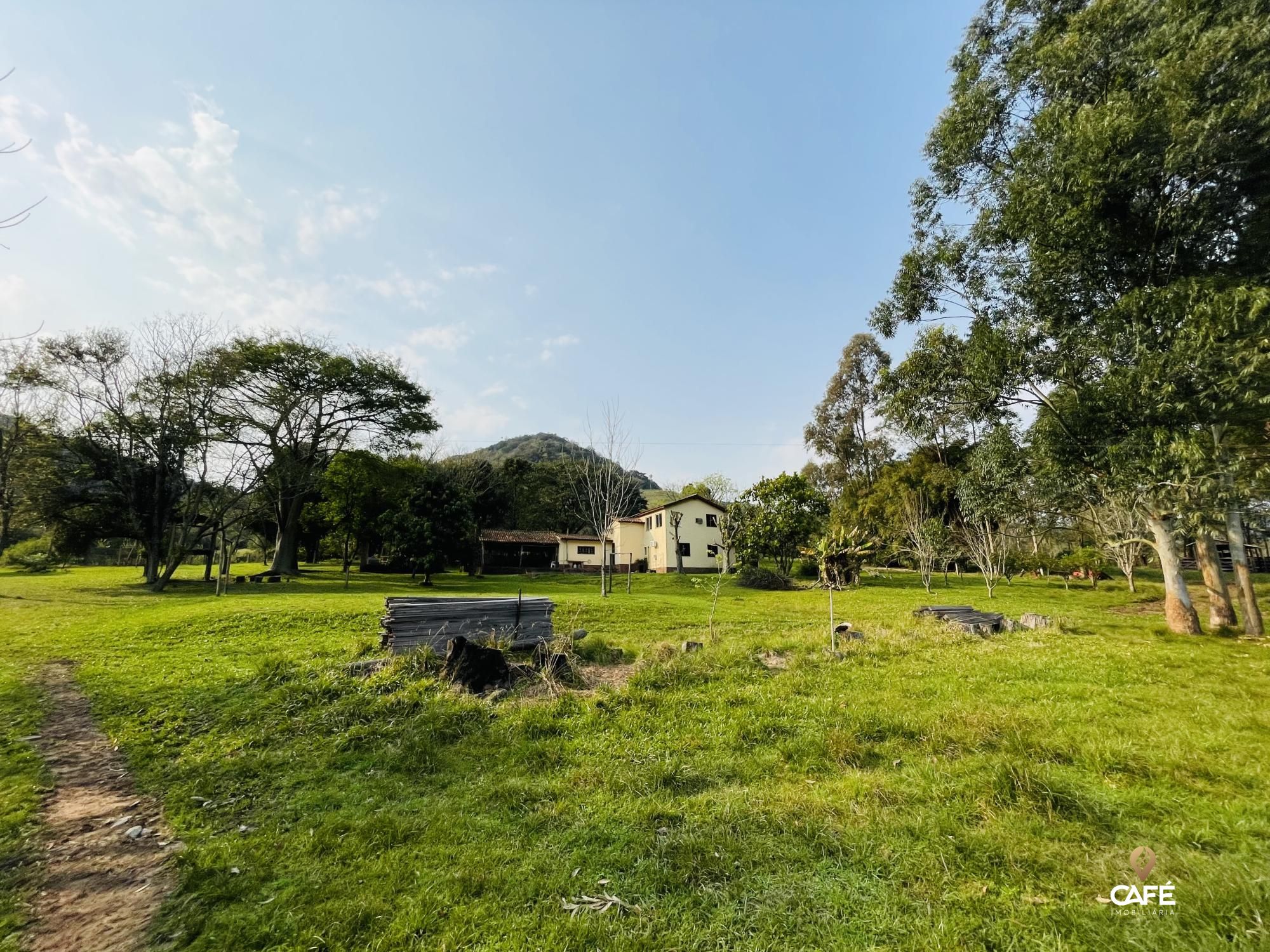 Fazenda à venda com 4 quartos, 240000m² - Foto 37