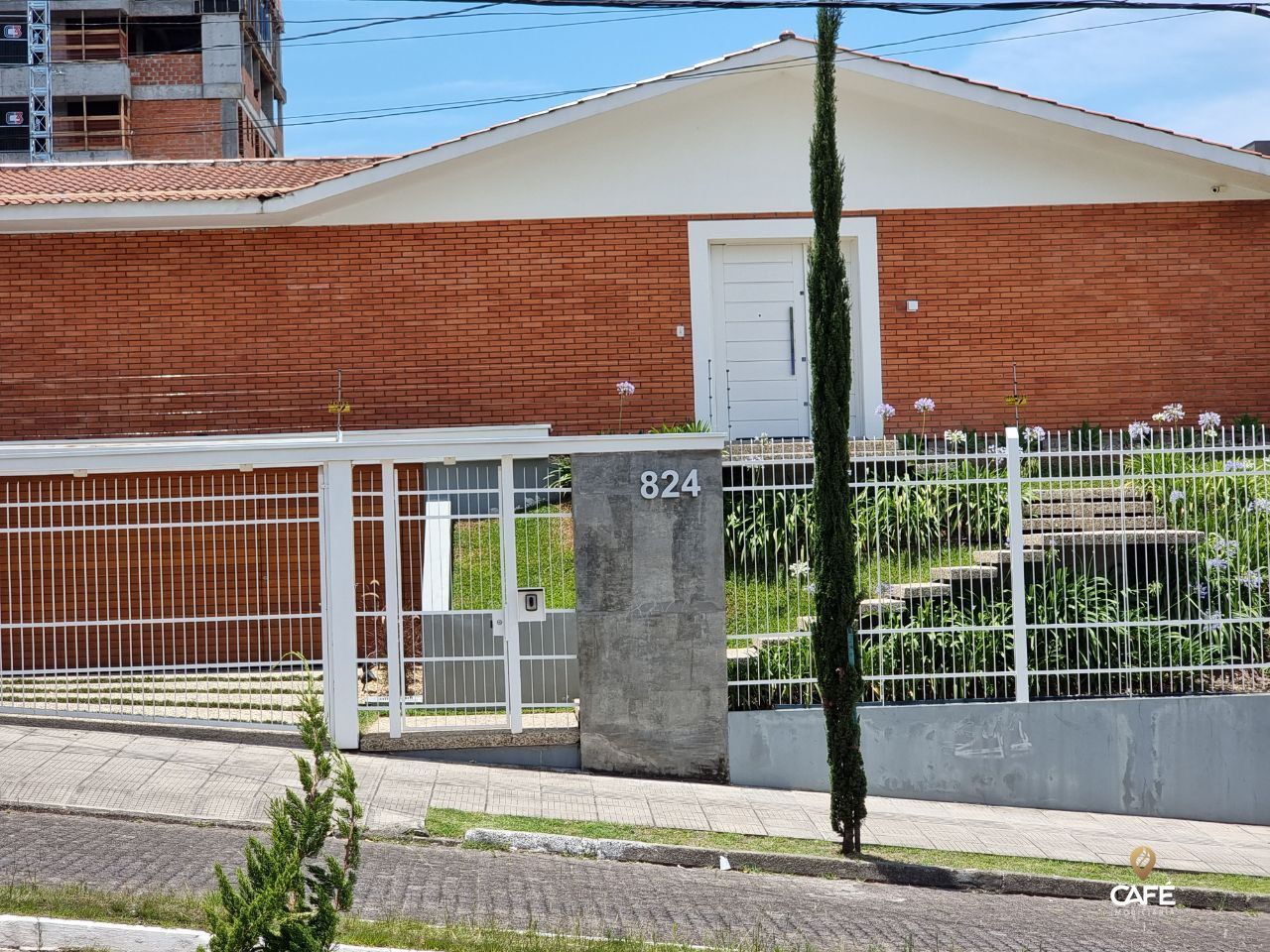 Casa, 4 quartos, 282 m² - Foto 2