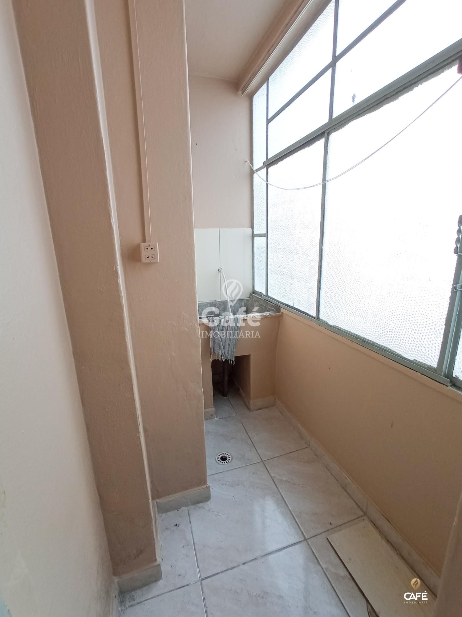 Apartamento à venda com 3 quartos, 75m² - Foto 8