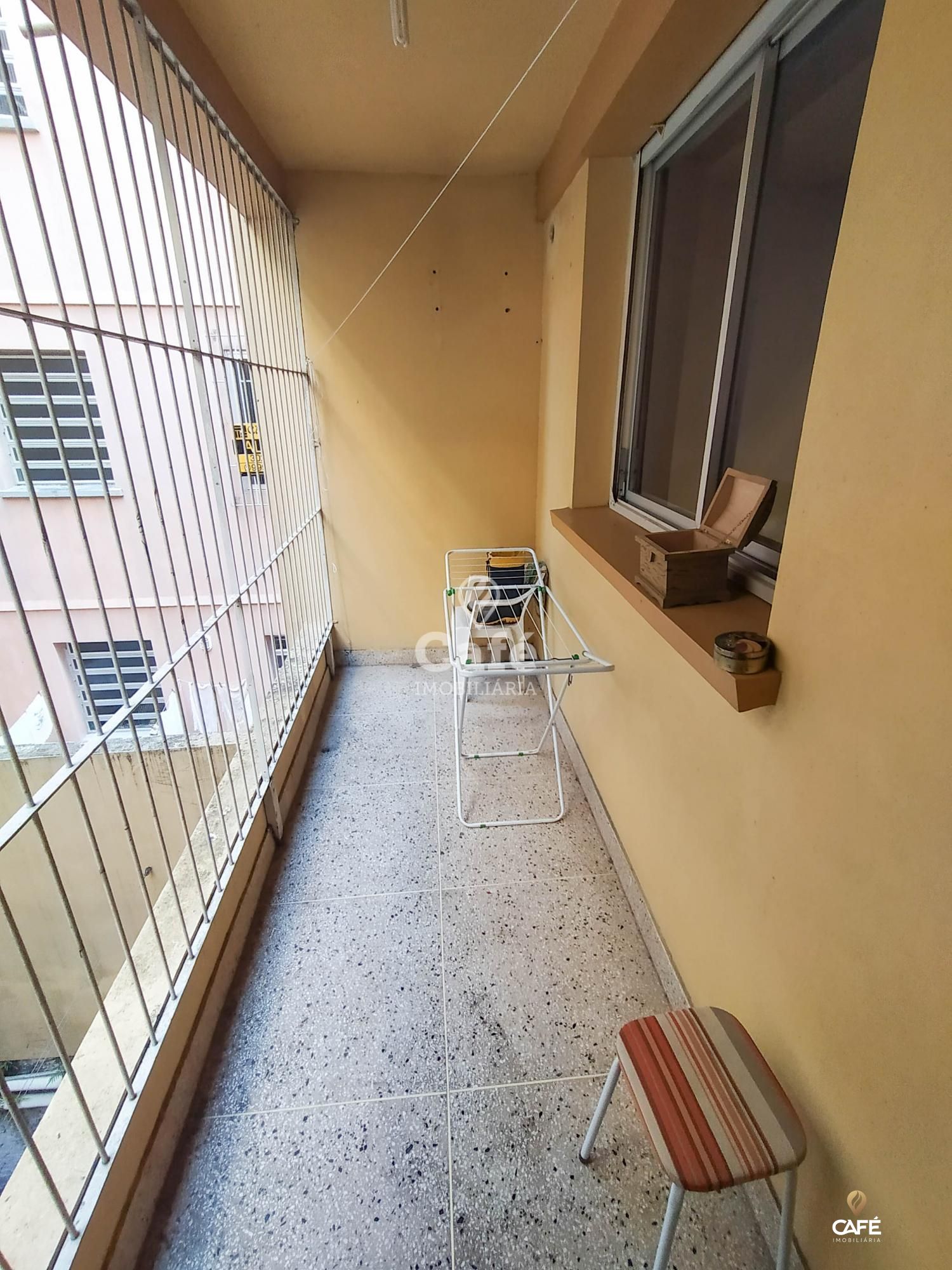 Apartamento à venda com 2 quartos, 98m² - Foto 4