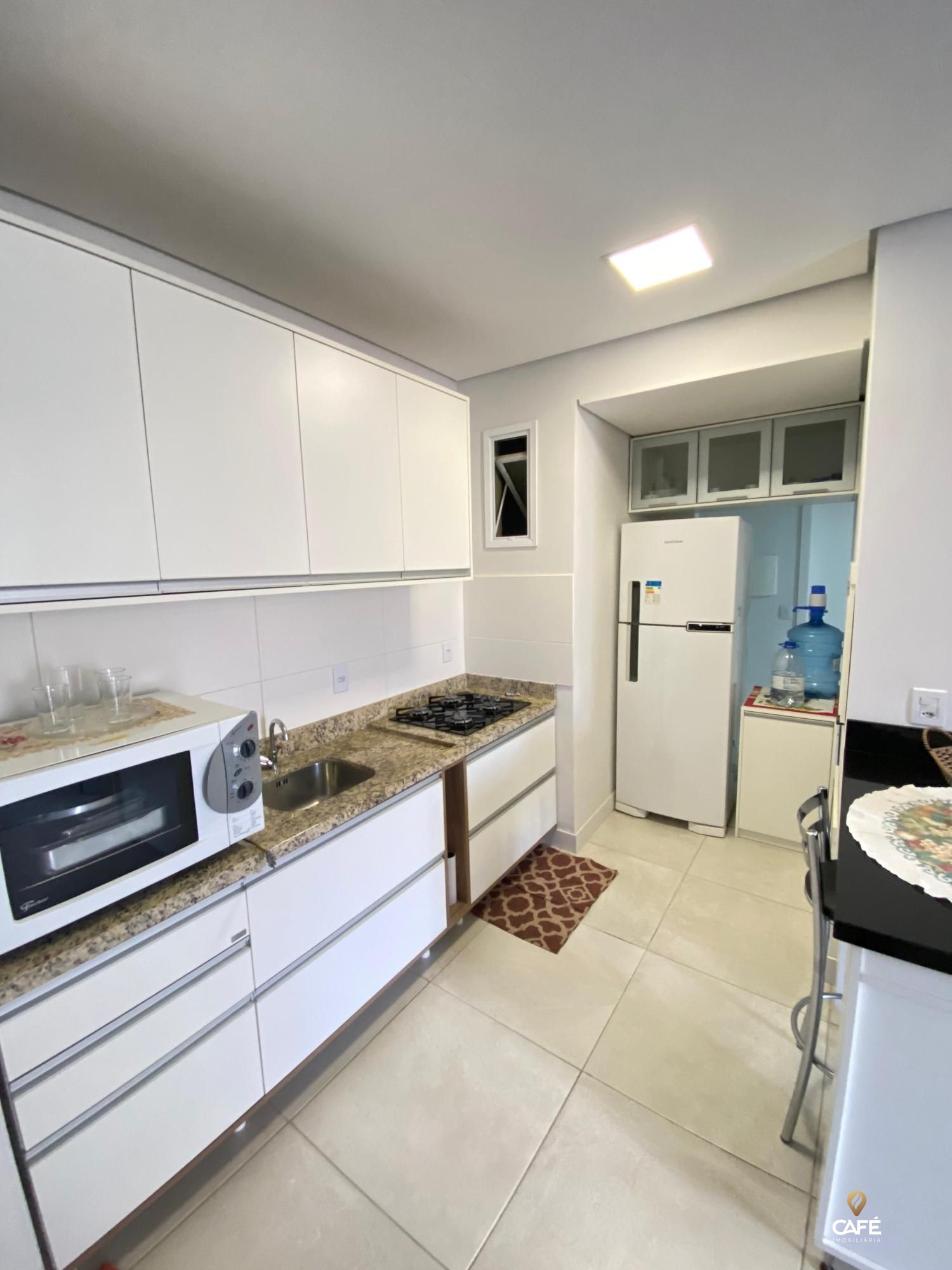 Apartamento à venda com 2 quartos, 69m² - Foto 5