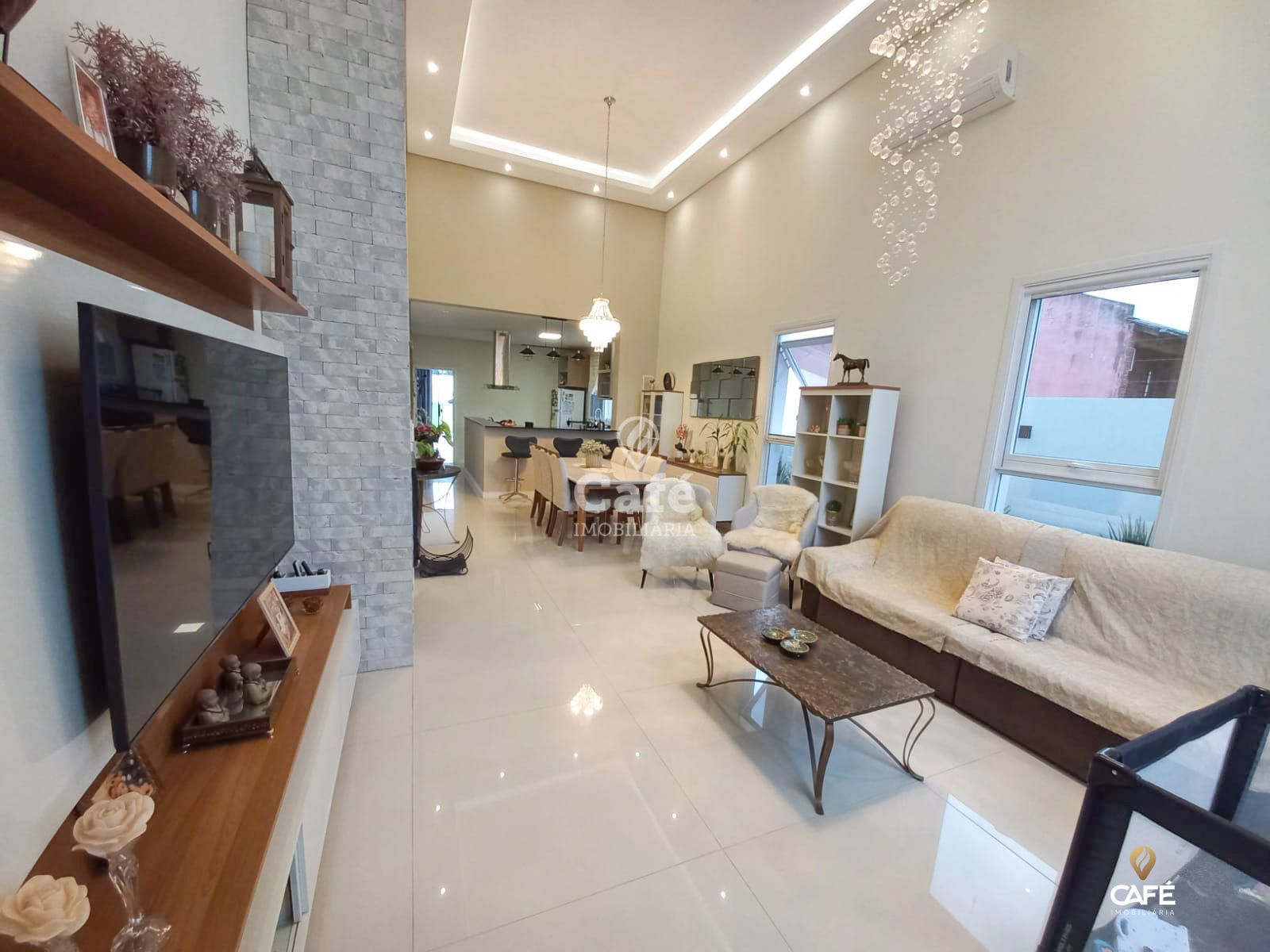 Casa, 3 quartos, 207 m² - Foto 2