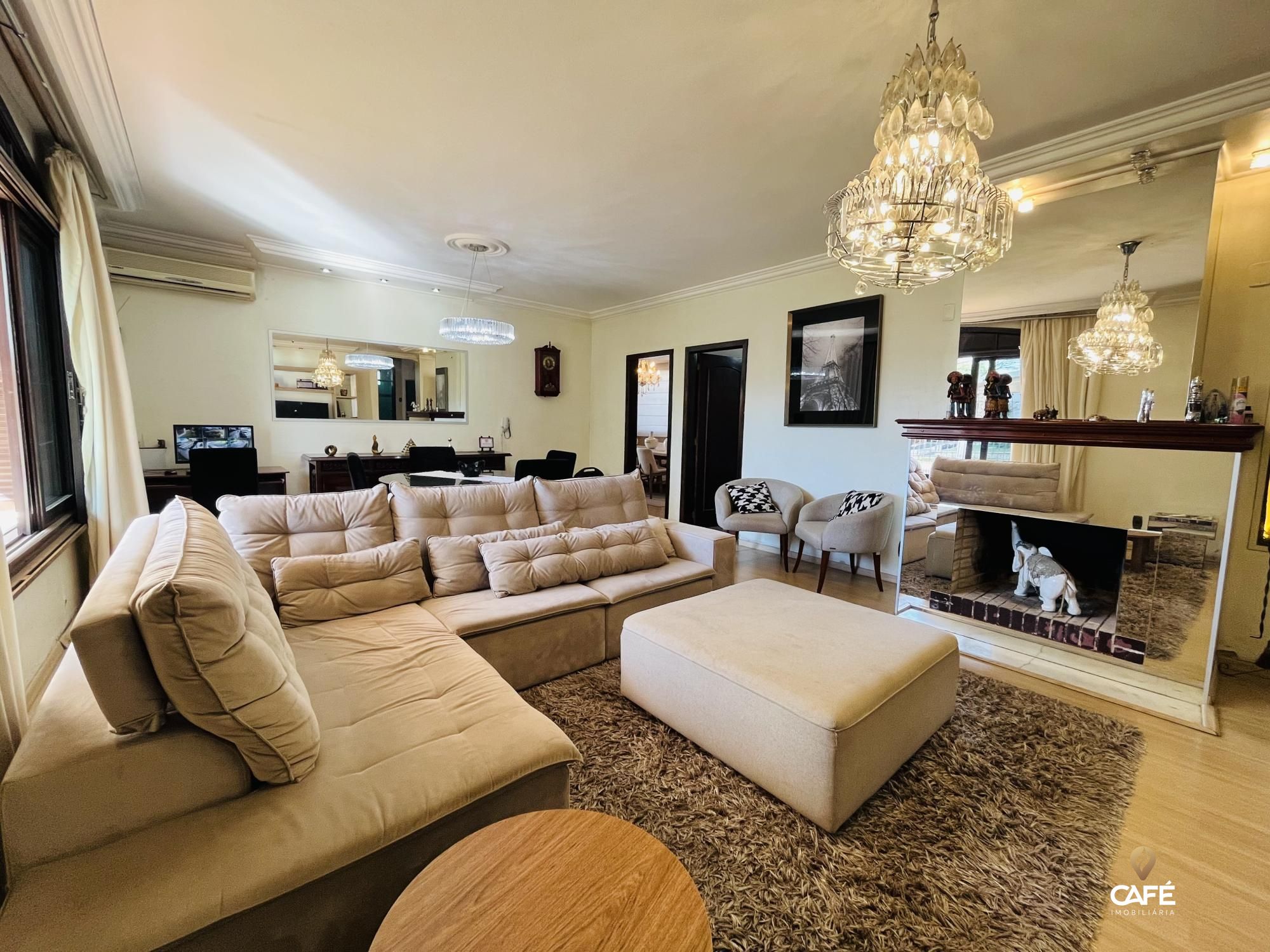 Casa, 3 quartos, 272 m² - Foto 1