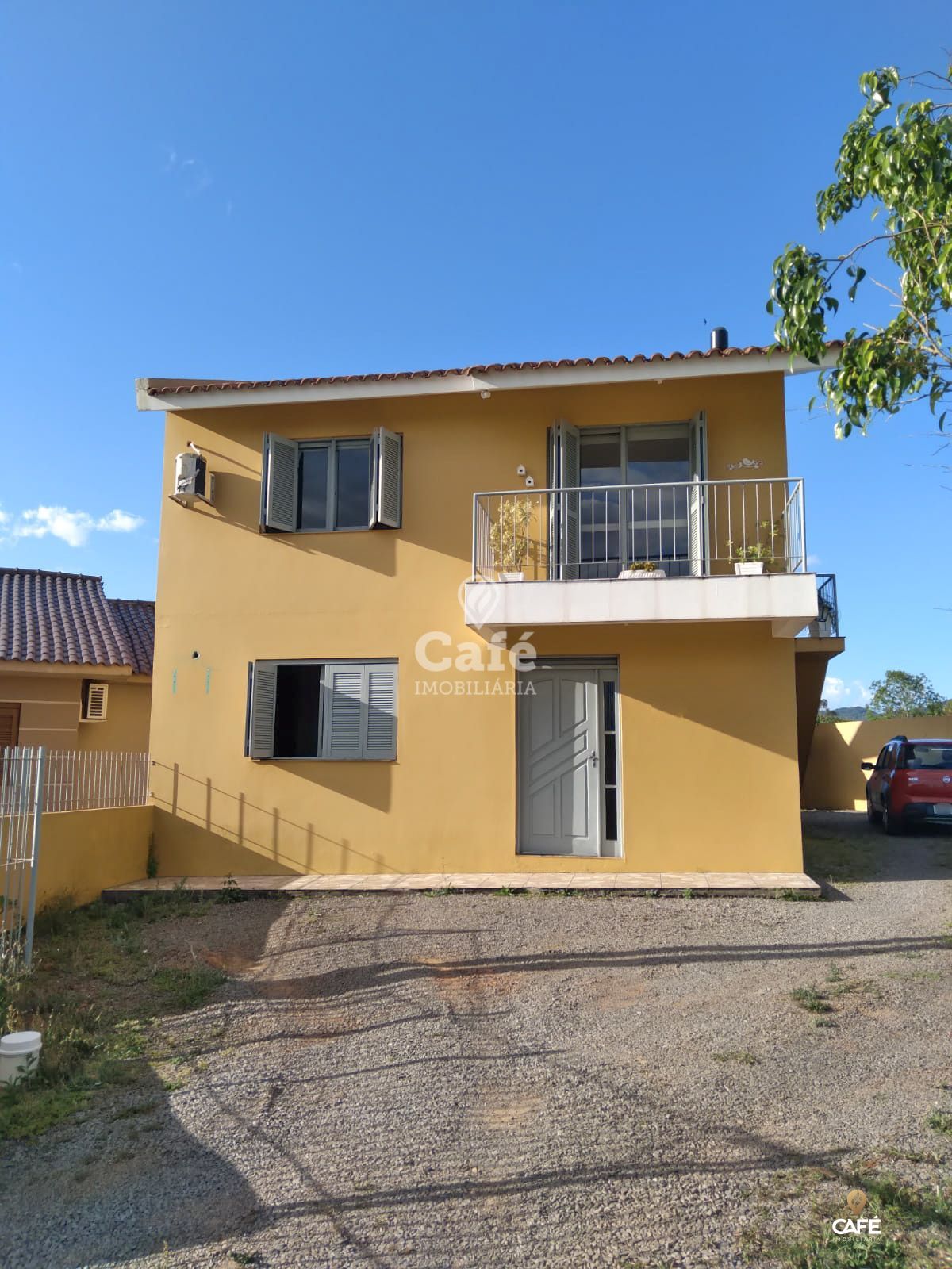 Casa à venda com 4 quartos, 220m² - Foto 2