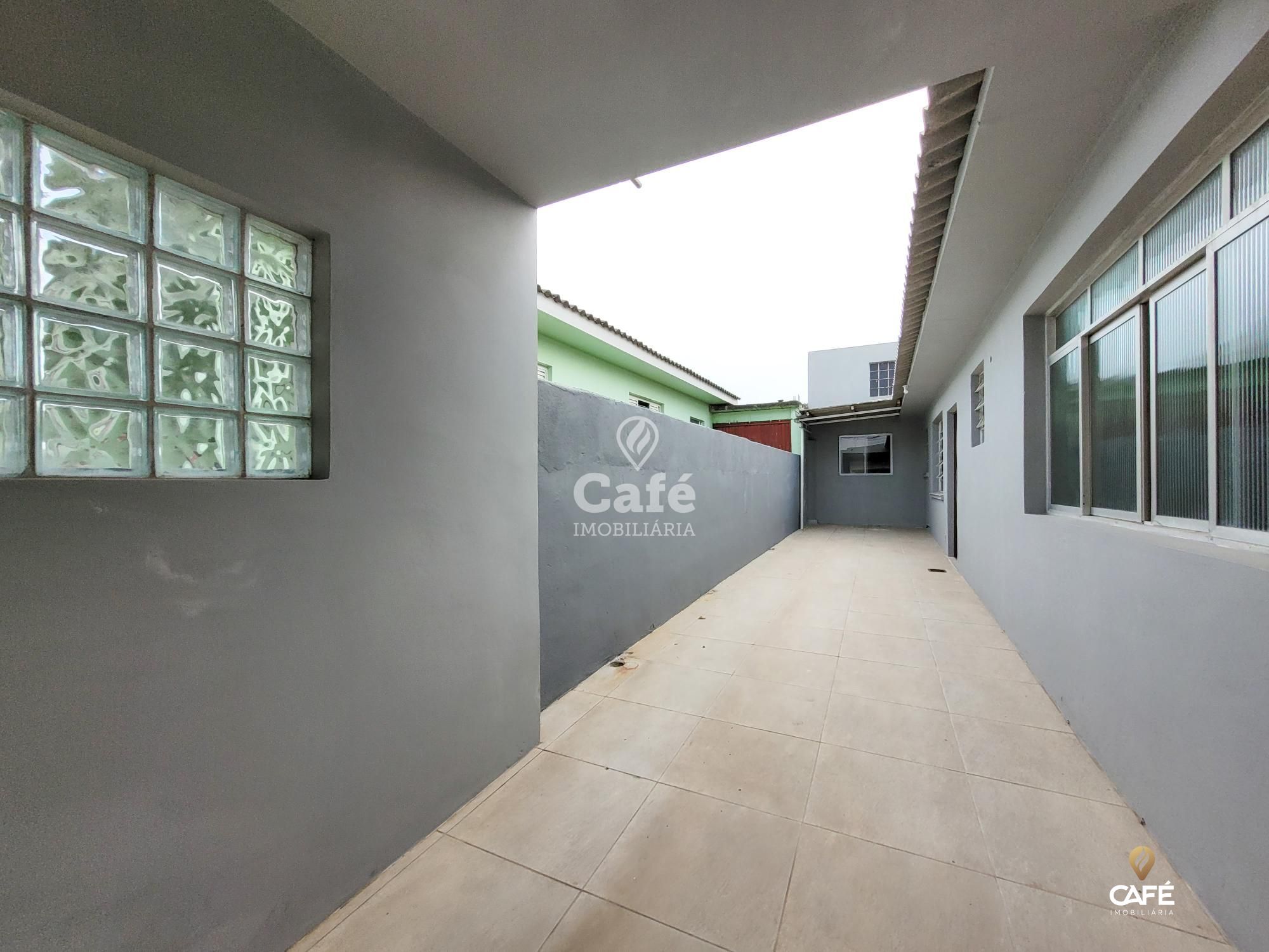 Casa à venda com 5 quartos, 165m² - Foto 2