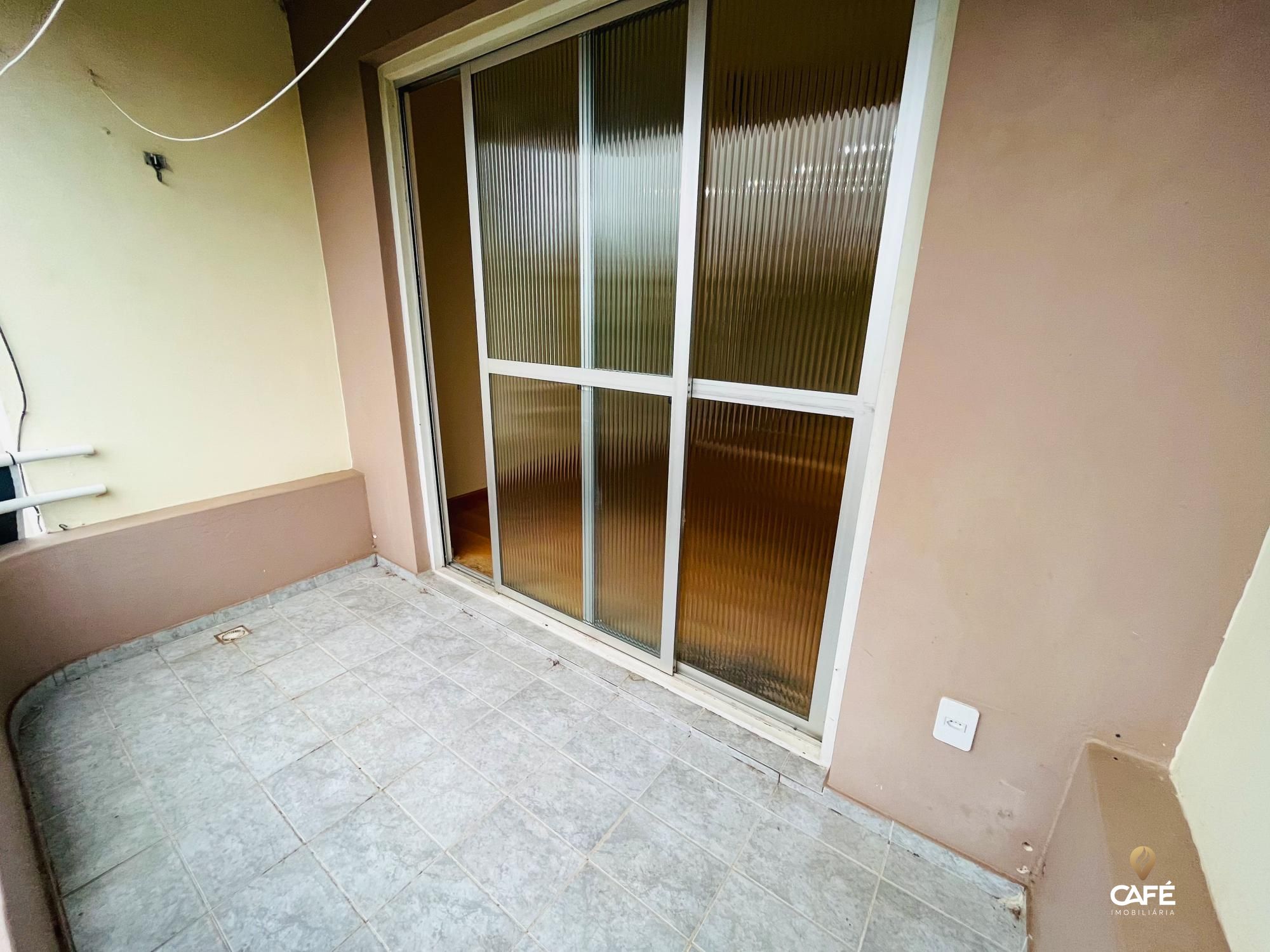 Apartamento à venda com 2 quartos, 100m² - Foto 4