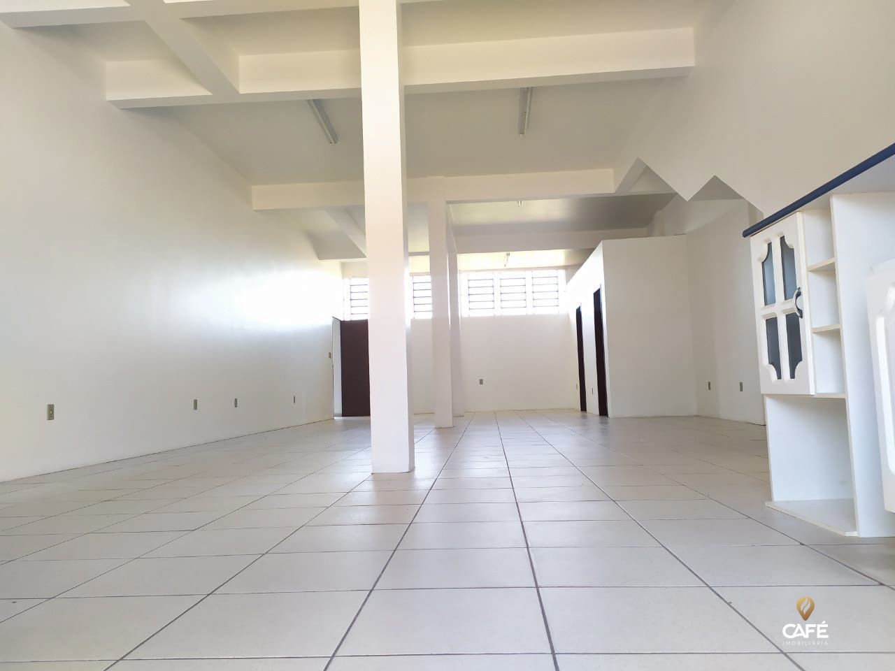 Casa à venda com 3 quartos, 300m² - Foto 15