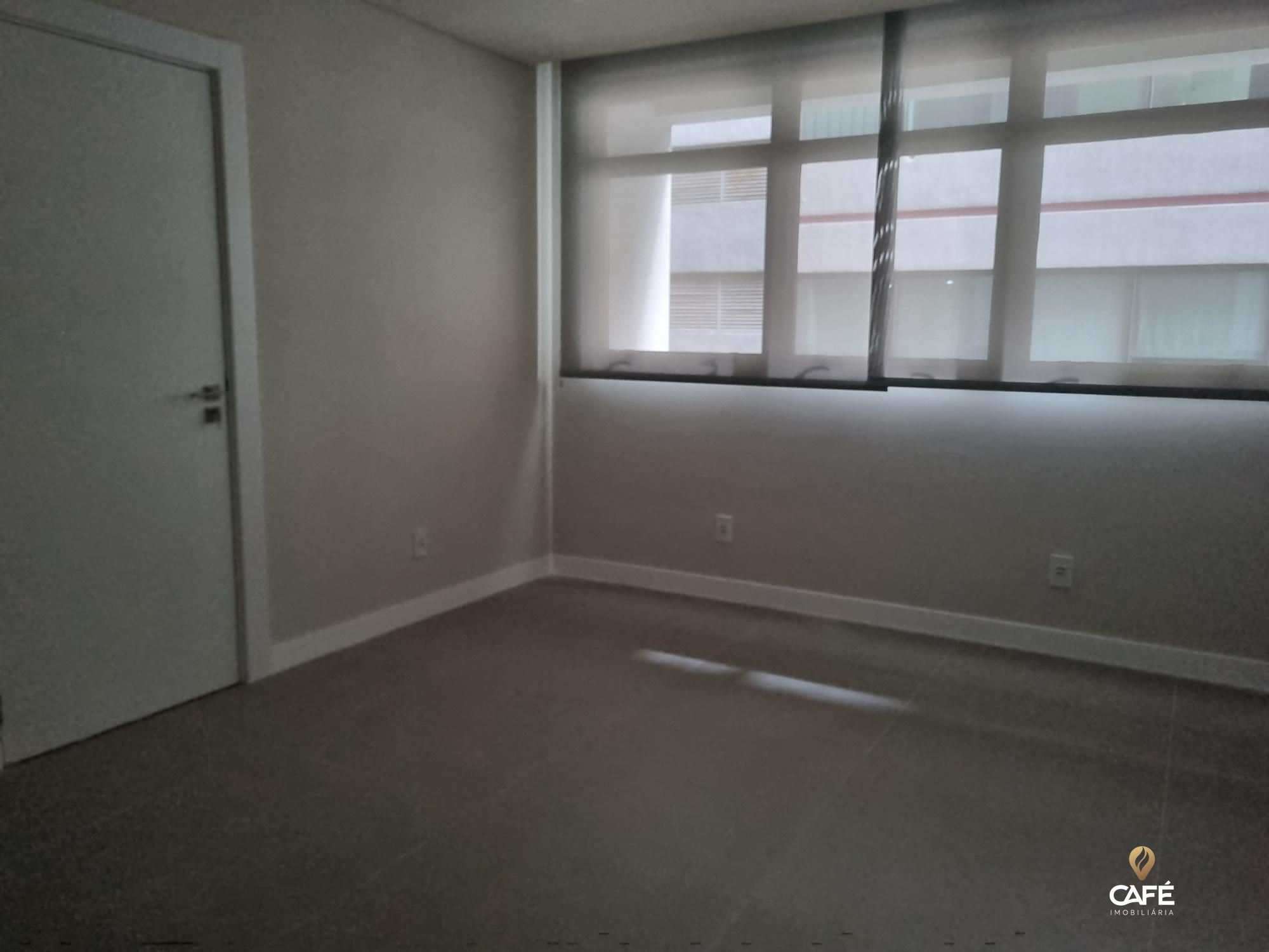 Conjunto Comercial-Sala para alugar com 3 quartos, 21m² - Foto 1