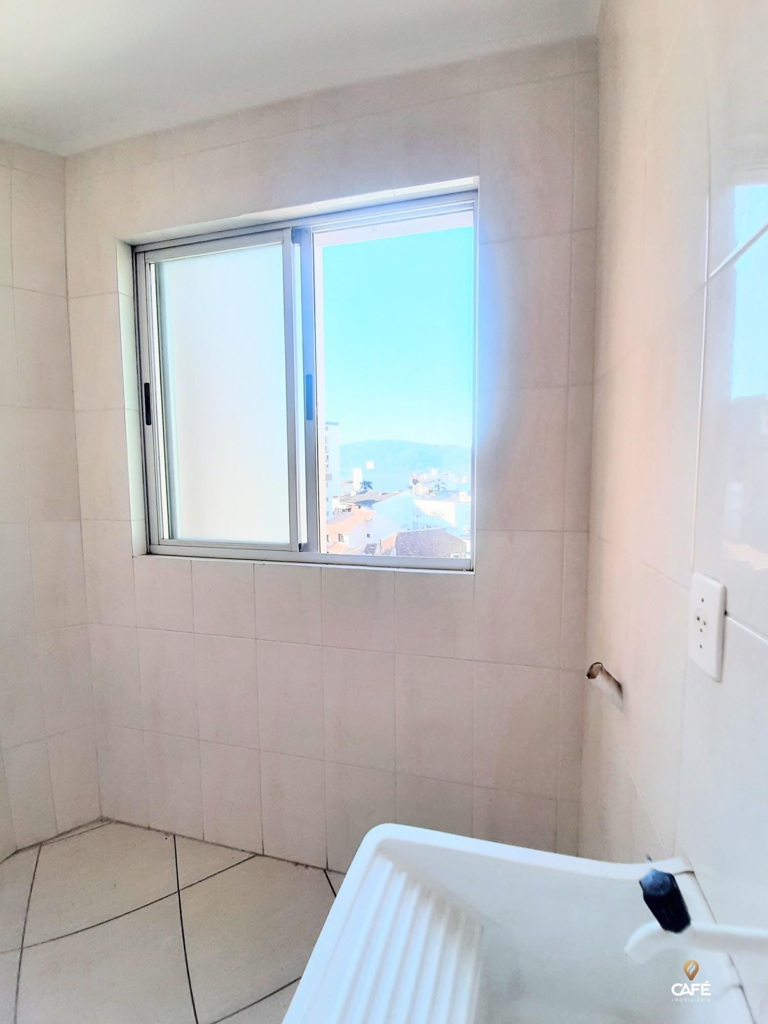 Apartamento à venda com 1 quarto, 42m² - Foto 5