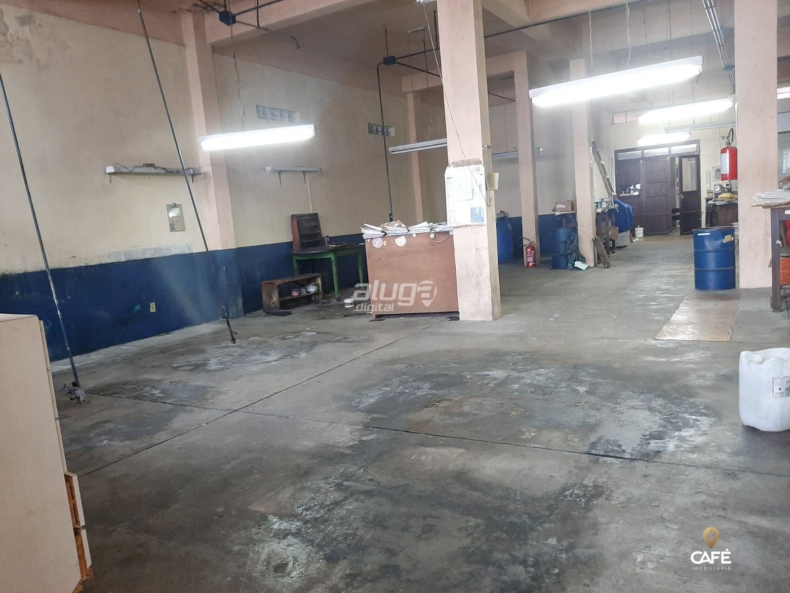 Conjunto Comercial-Sala para alugar com 3 quartos, 250m² - Foto 9