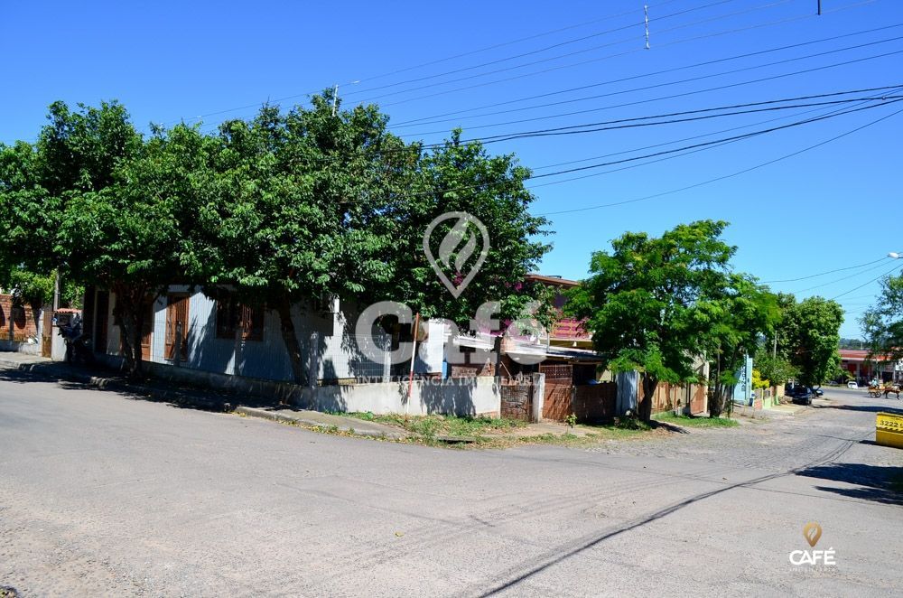 Casa à venda com 5 quartos, 95m² - Foto 1