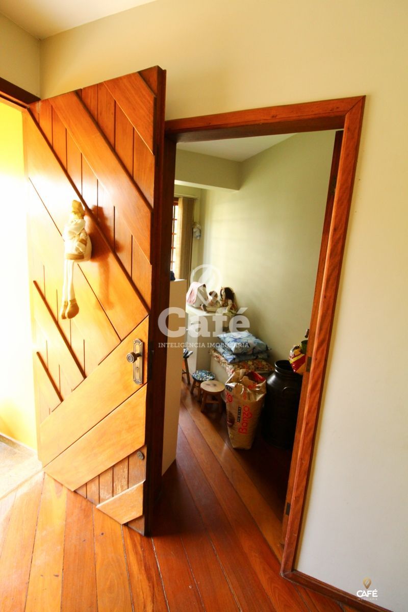 Casa, 5 quartos, 411 m² - Foto 4