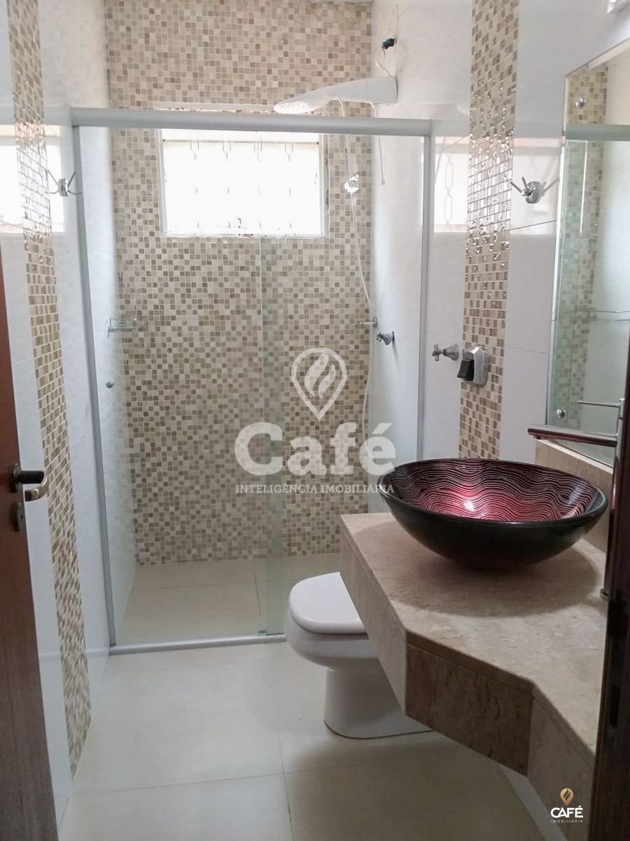 Casa à venda com 4 quartos, 192m² - Foto 16