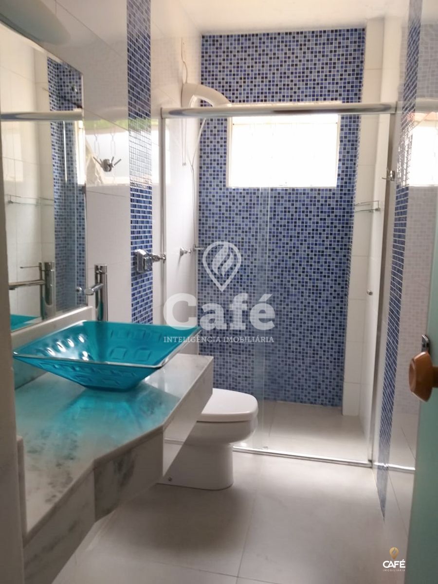 Casa à venda com 4 quartos, 192m² - Foto 12