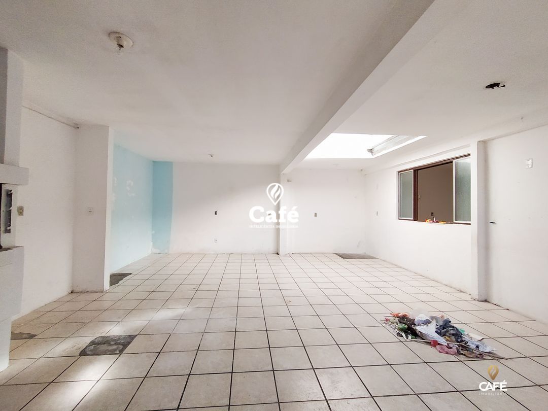 Casa à venda com 3 quartos, 150m² - Foto 4