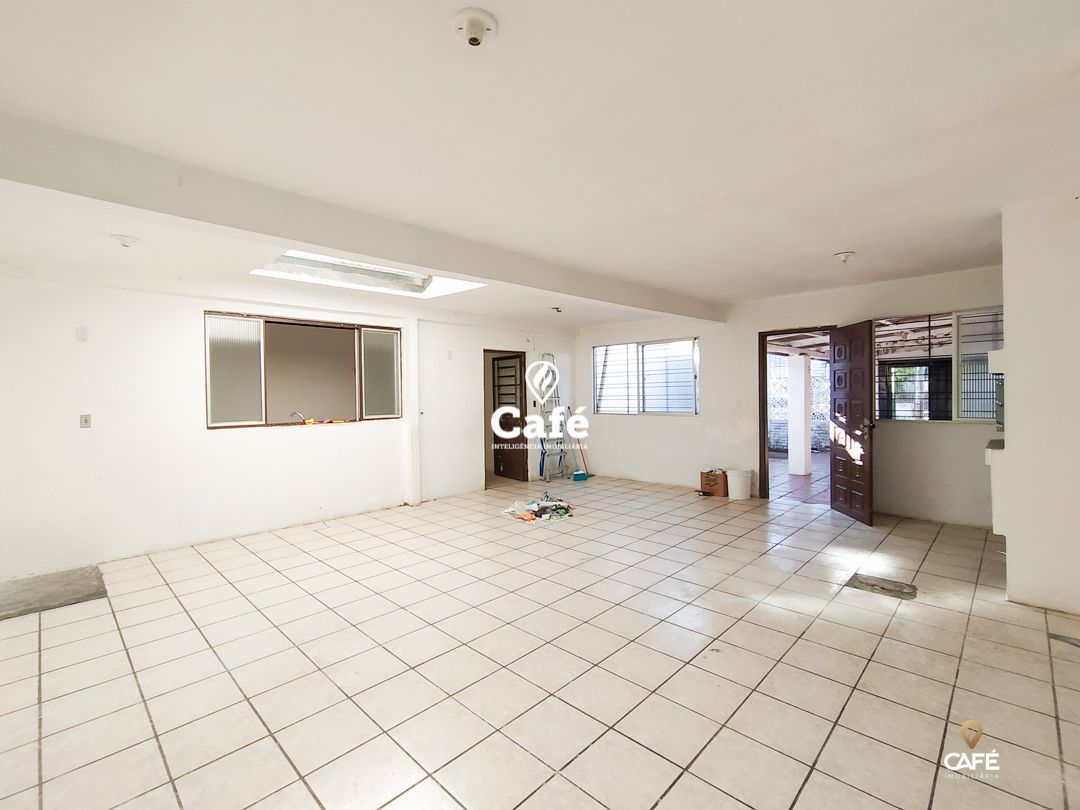 Casa à venda com 3 quartos, 150m² - Foto 5