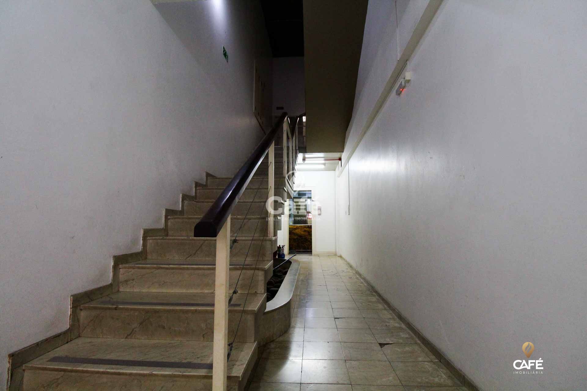 Conjunto Comercial-Sala à venda com 4 quartos, 263m² - Foto 2