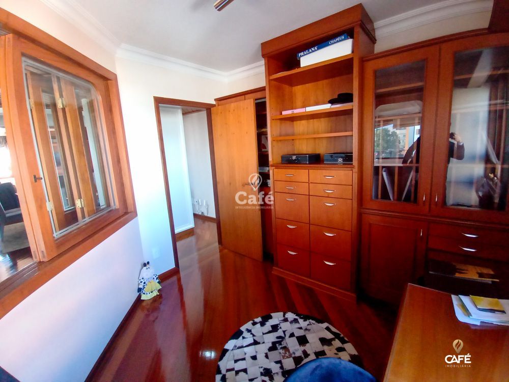 Apartamento à venda com 4 quartos, 239m² - Foto 11