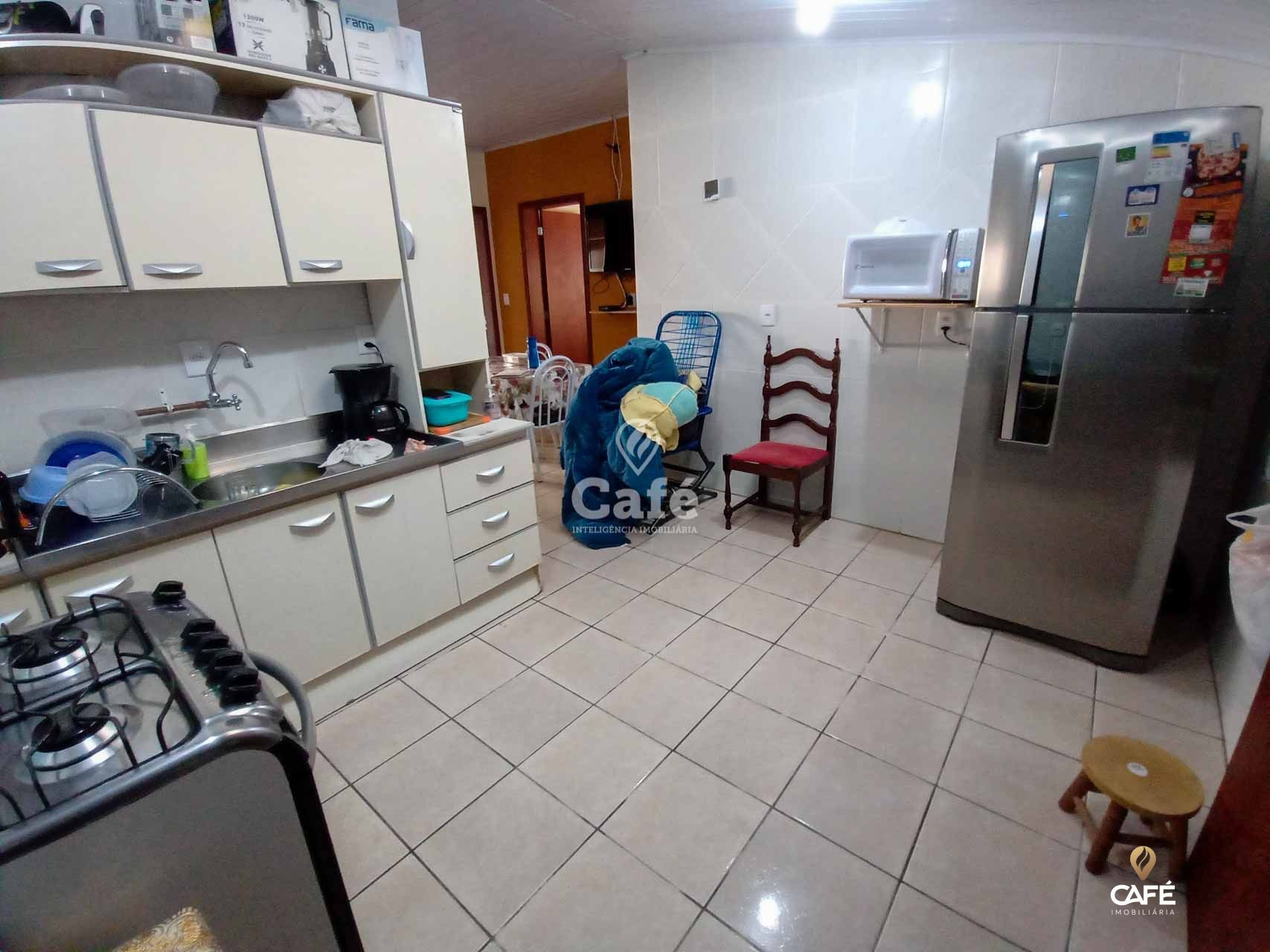 Casa à venda com 3 quartos, 100m² - Foto 4