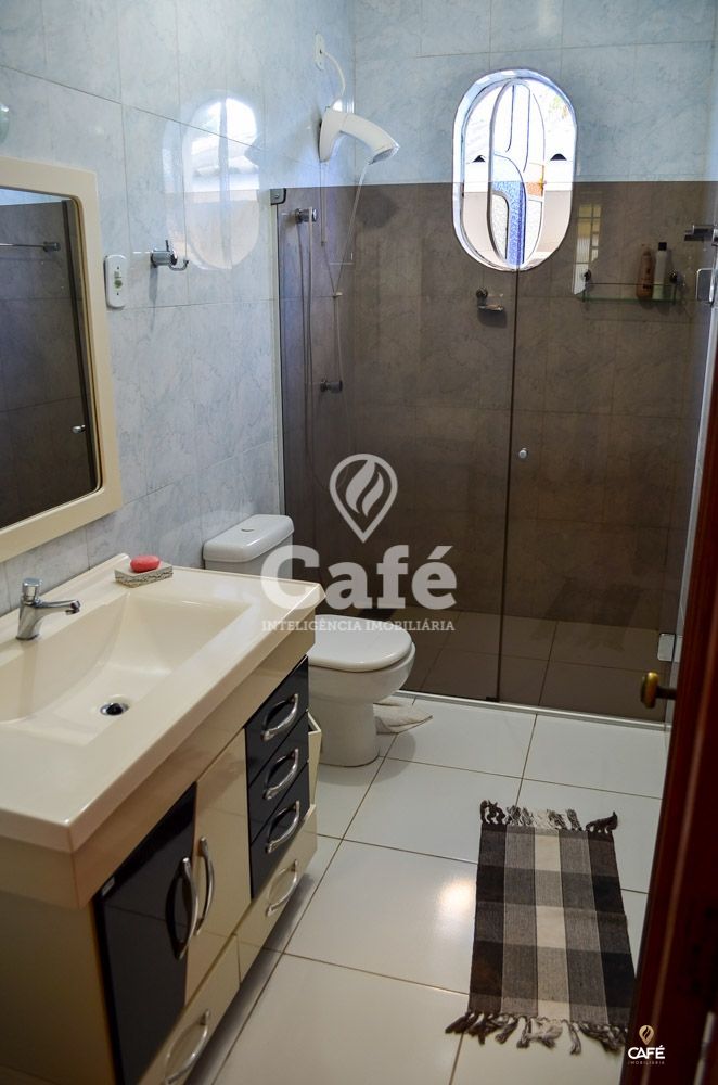 Casa à venda com 3 quartos, 215m² - Foto 18