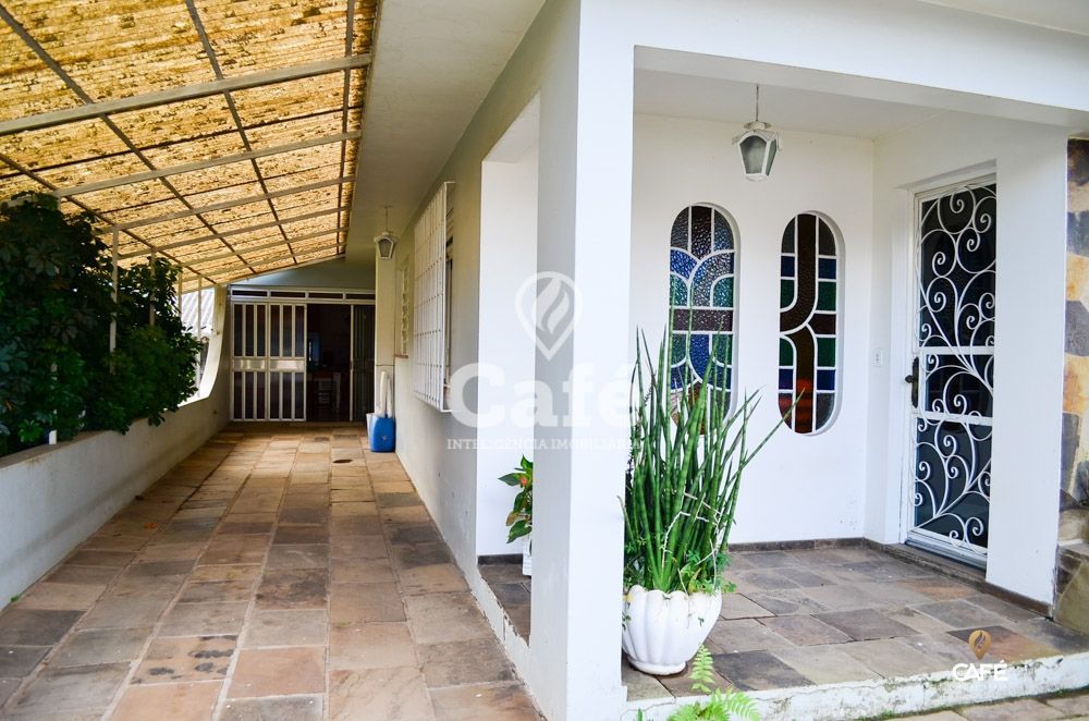 Casa à venda com 3 quartos, 215m² - Foto 3