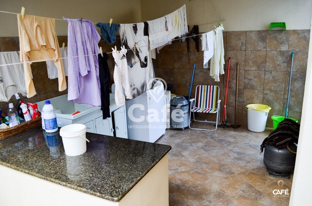 Casa, 3 quartos, 215 m² - Foto 32