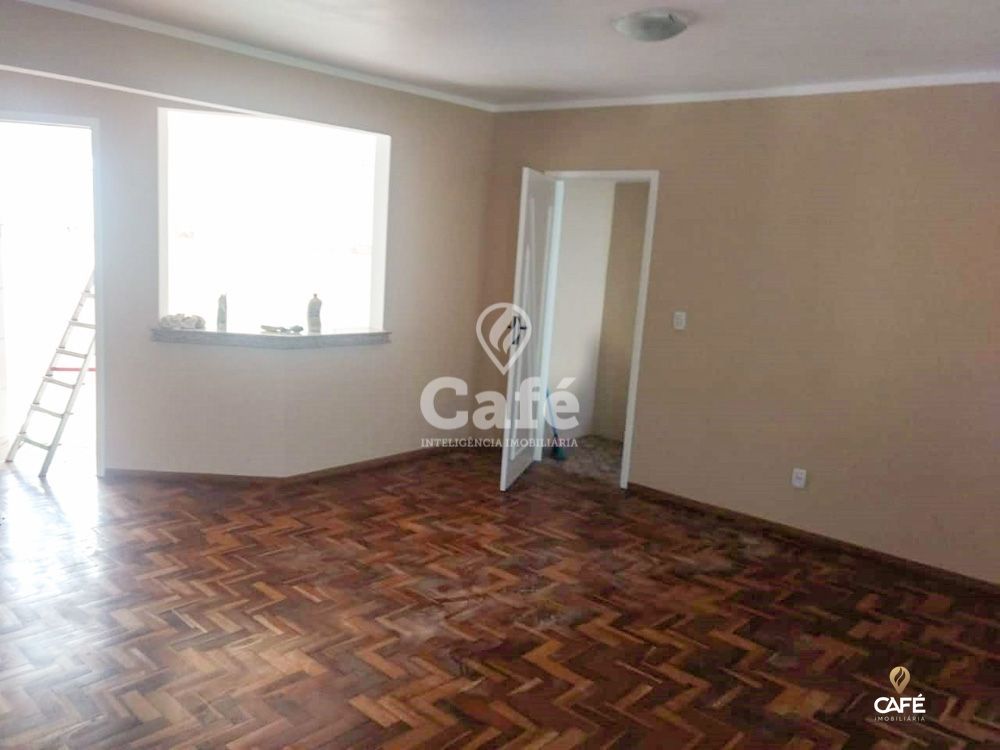 Casa à venda com 5 quartos, 200m² - Foto 7