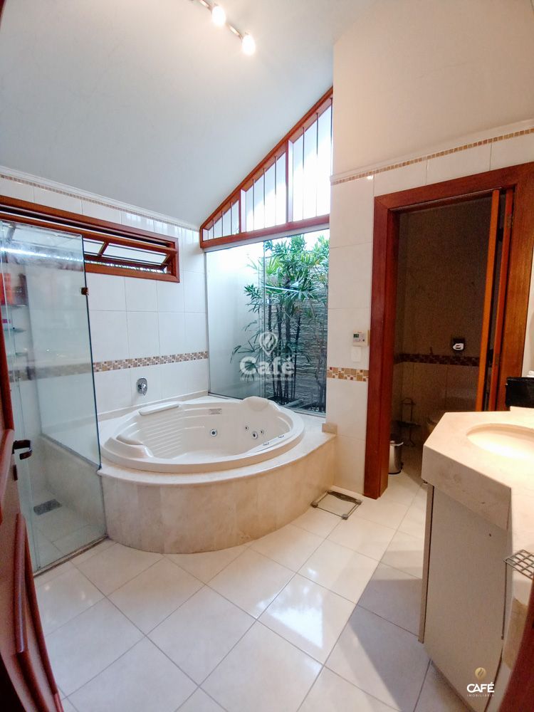 Casa, 4 quartos, 339 m² - Foto 19