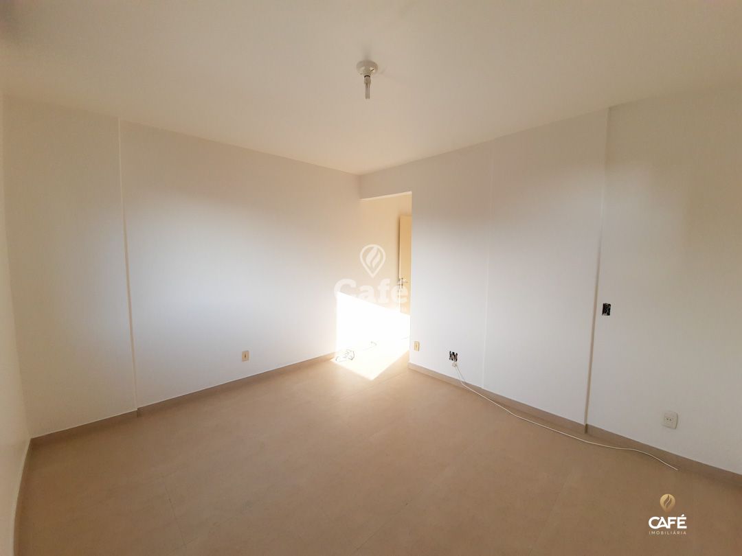 Apartamento à venda com 3 quartos, 97m² - Foto 3