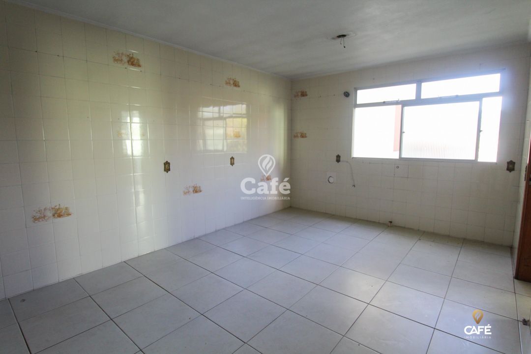 Casa à venda com 3 quartos, 224m² - Foto 6