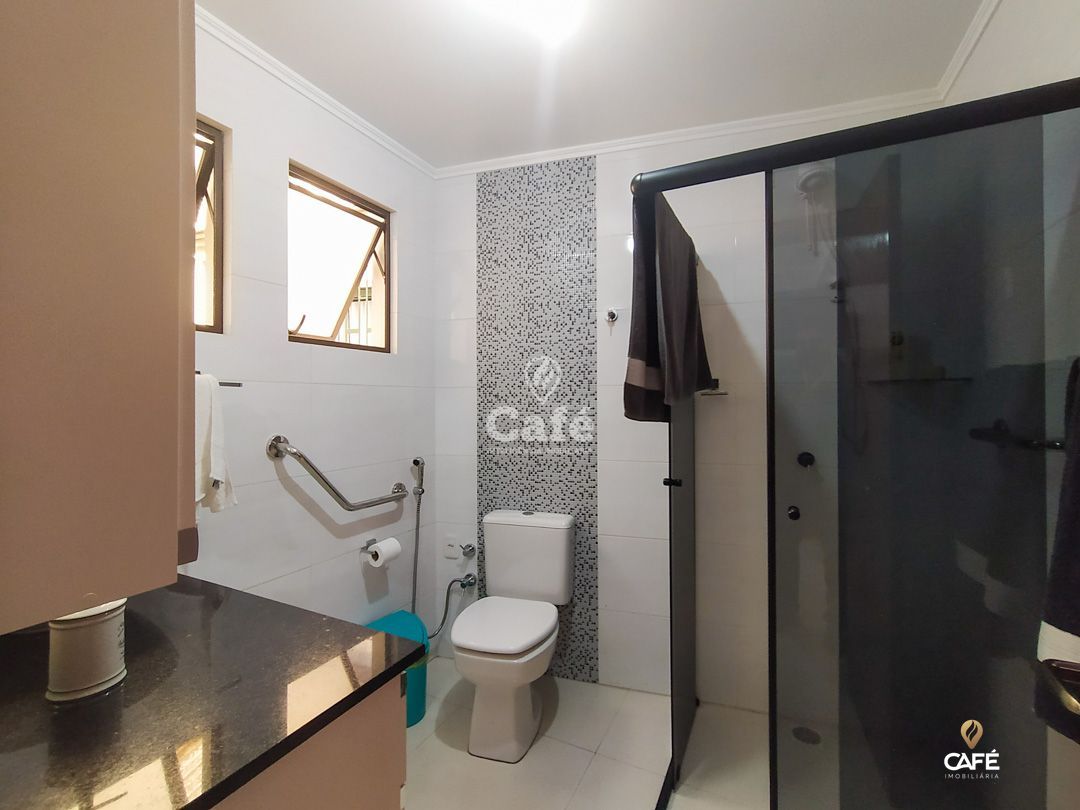 Casa à venda com 4 quartos, 212m² - Foto 23