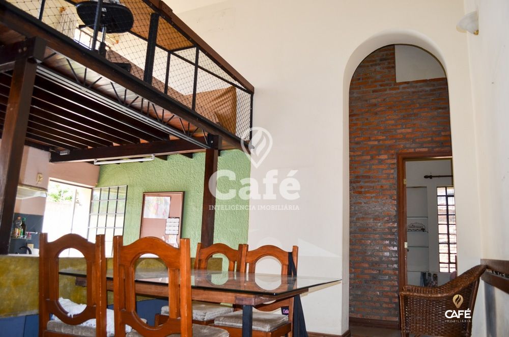 Casa à venda com 2 quartos, 234m² - Foto 5