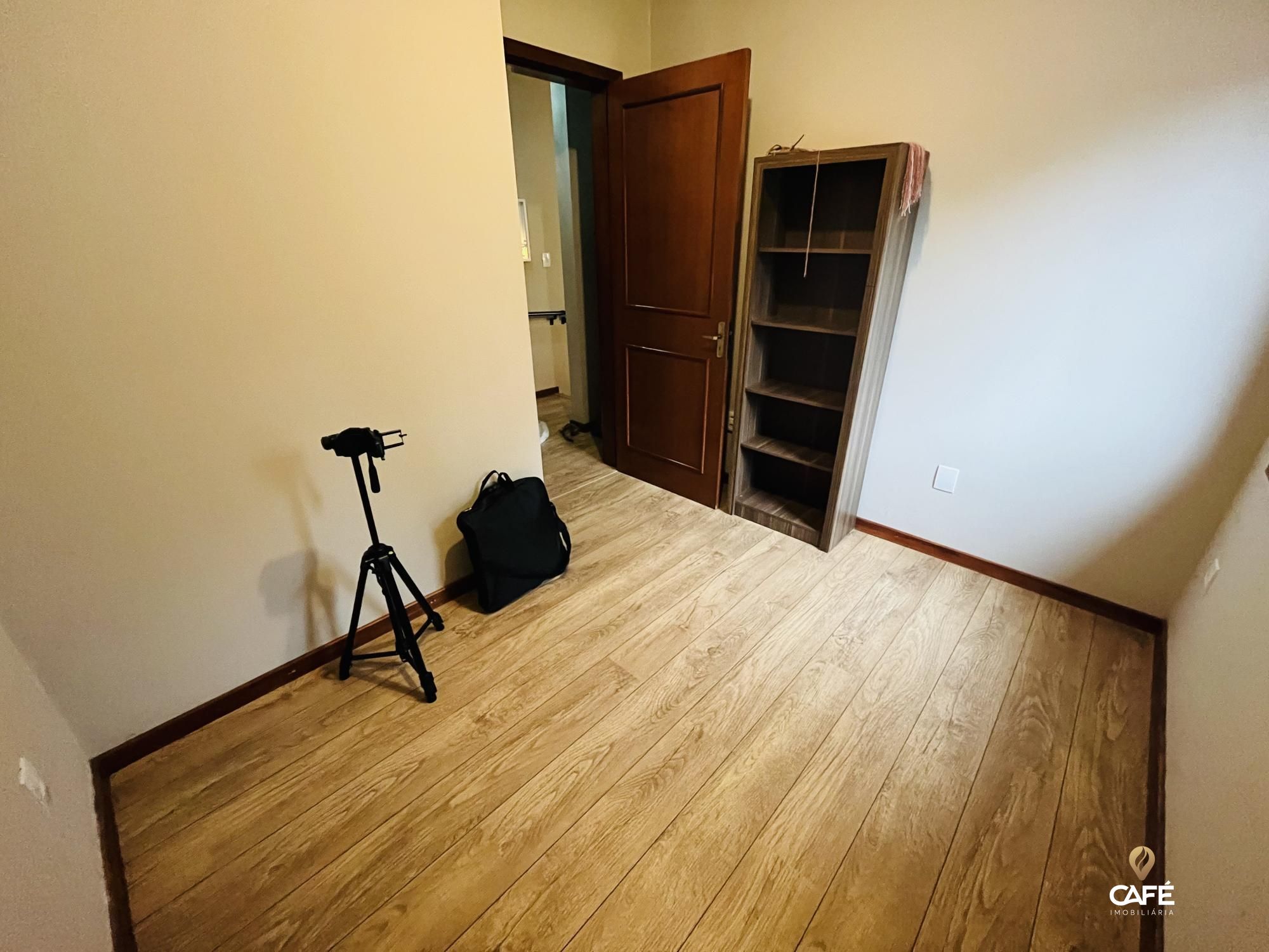 Casa à venda com 4 quartos, 188m² - Foto 12