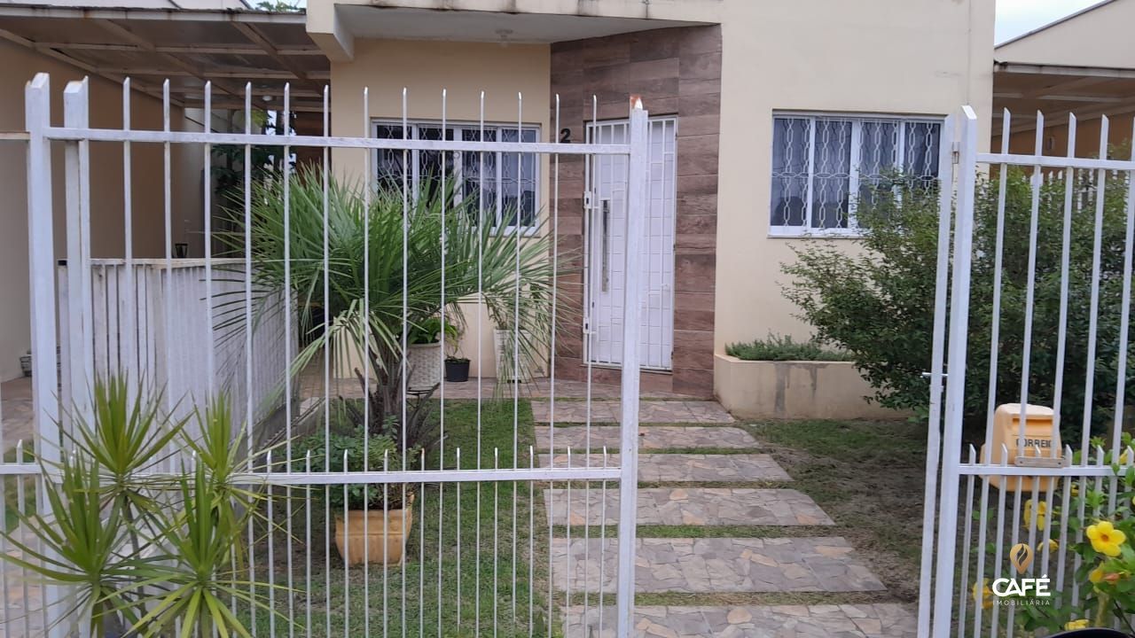 Casa à venda com 2 quartos, 80m² - Foto 1