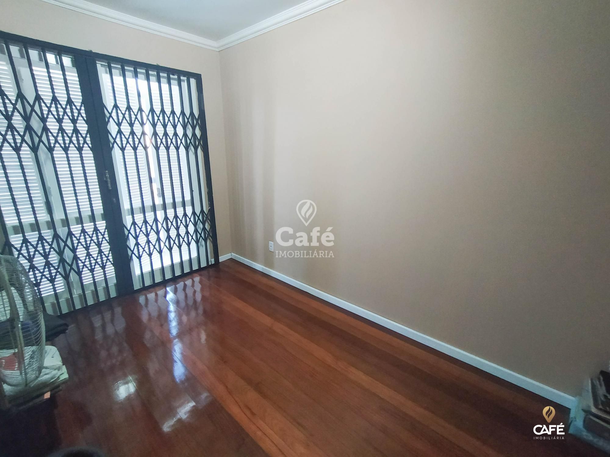 Casa à venda com 4 quartos, 323m² - Foto 13