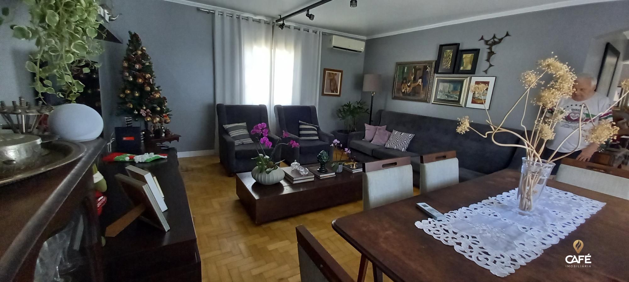 Casa à venda com 3 quartos, 400m² - Foto 2